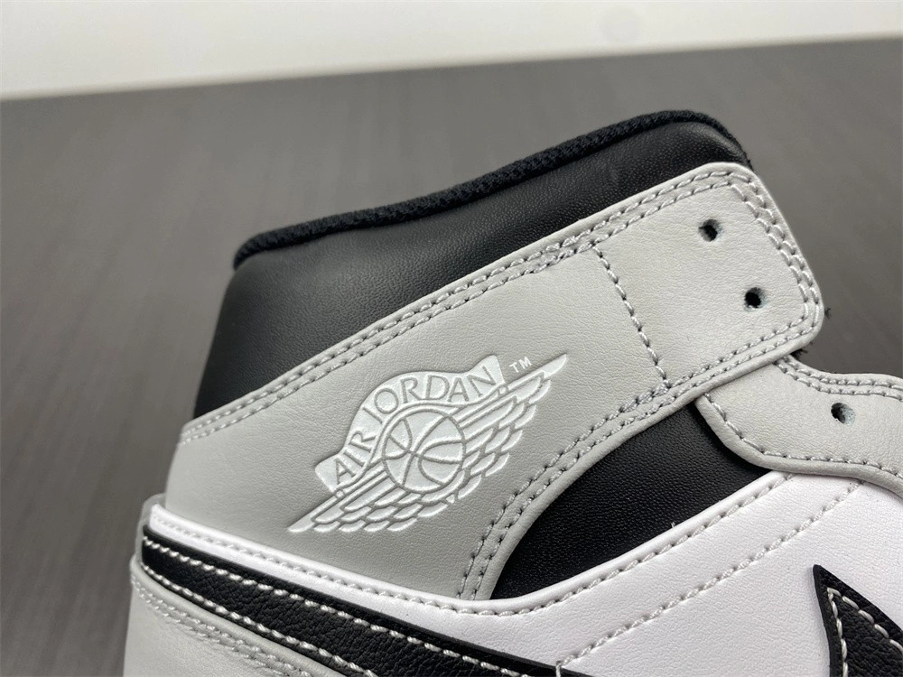 Air Jordan 1 Mid Light Smoke Grey Anthracite 554724- Bright 1633