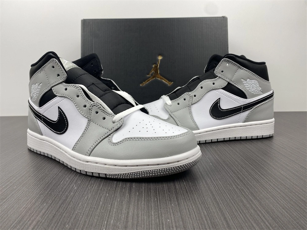 Air Jordan 1 Mid Light Smoke Grey Anthracite 554724- Bright 1633
