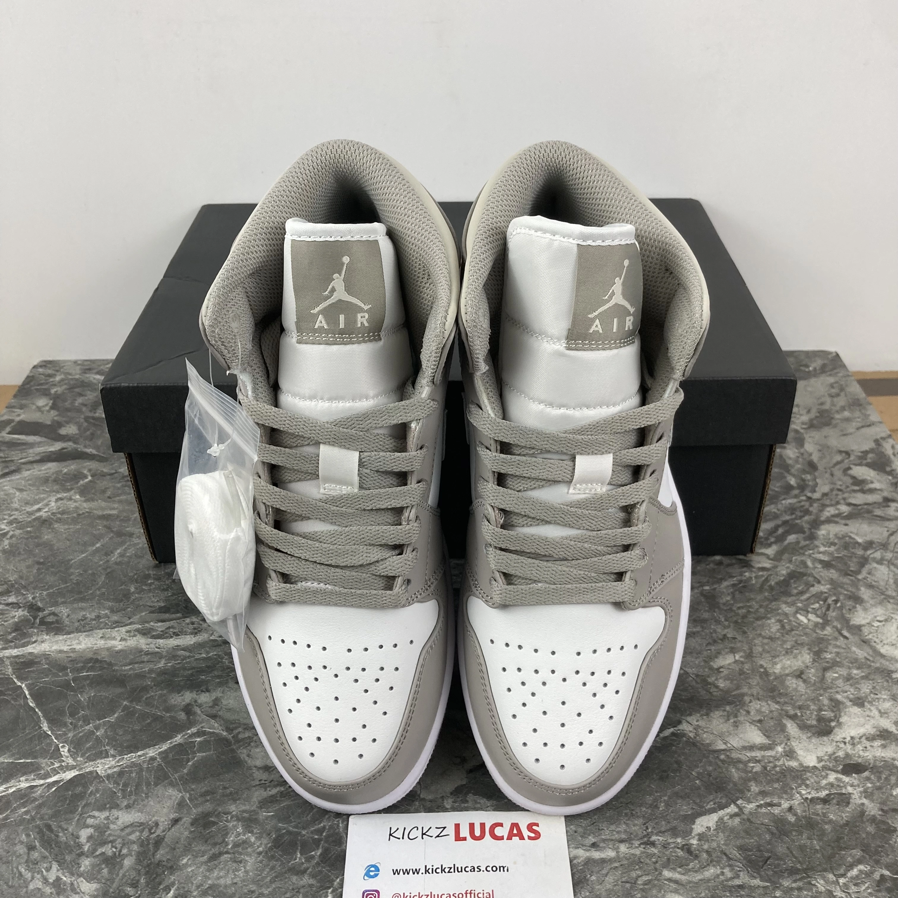 Air Jordan 1 Mid Linen 554724- Classic 1632