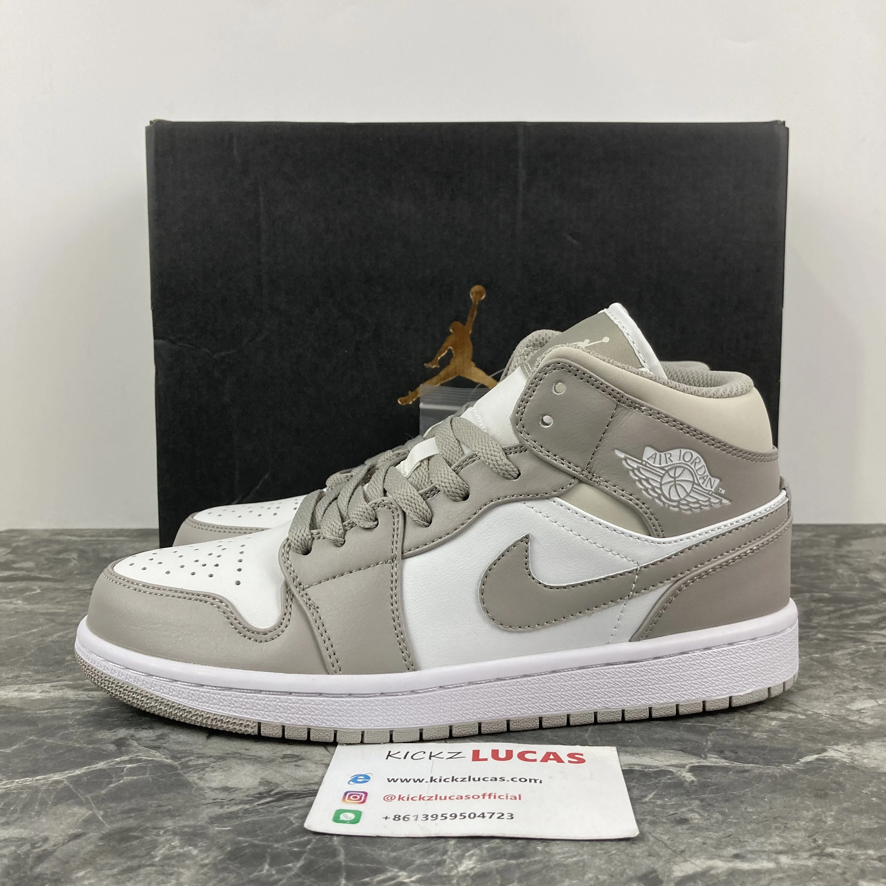 Air Jordan 1 Mid Linen 554724- Classic 1632