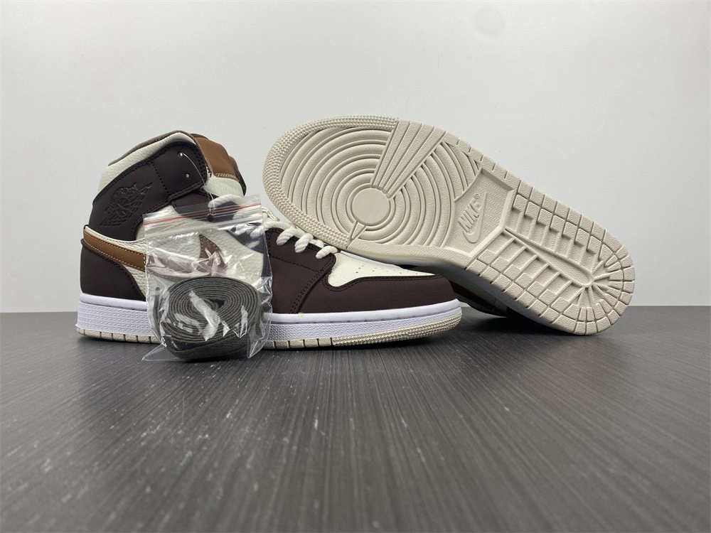 FlexibleFit Air Jordan 1 Mid SE Brown Basalt Oatmeal DO6699- 1679