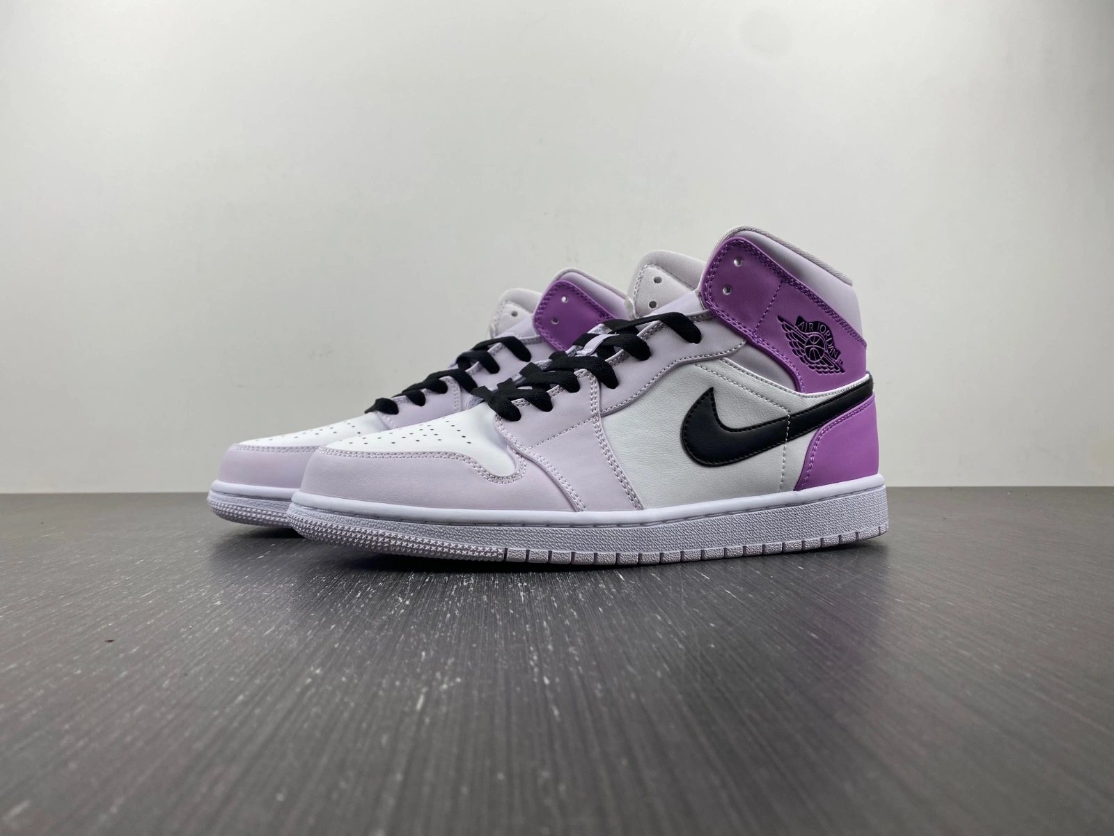 Neat Air Jordan 1 Mid SE DC9517- 1560