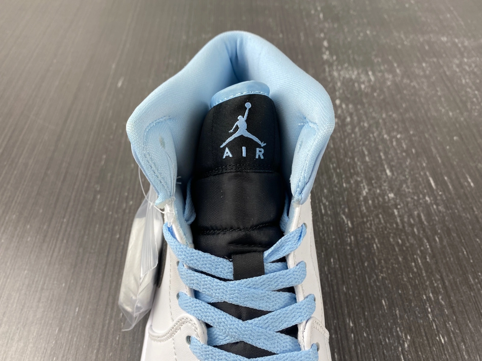 Resilient Air Jordan 1 Mid SE Ice Blue DV1308- 1581