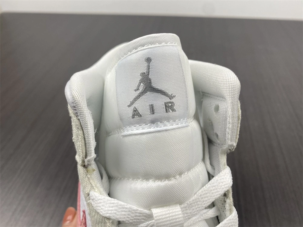 Air Jordan 1 Mid SE Light Iron Ore DN4045- Effortless 1693