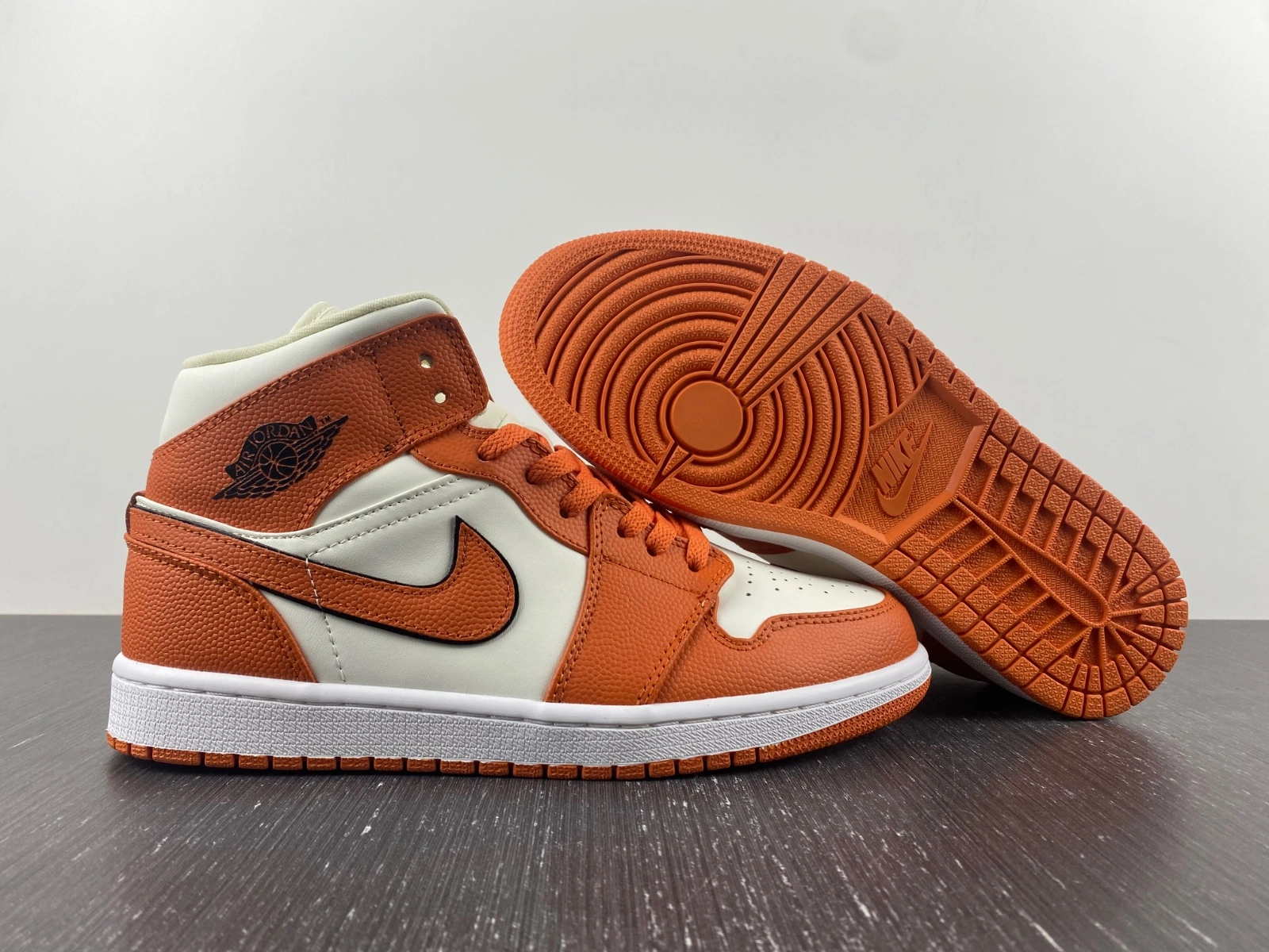 Classic Air Jordan 1 Mid SE Sport Spice DV1302- 1605