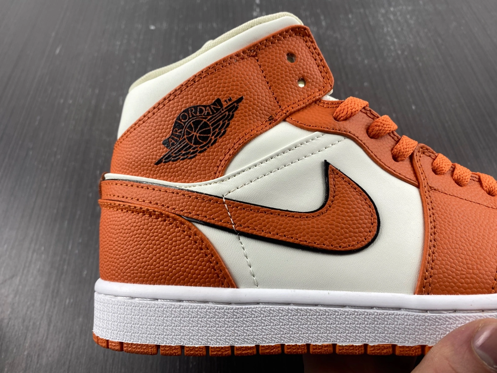 Classic Air Jordan 1 Mid SE Sport Spice DV1302- 1605