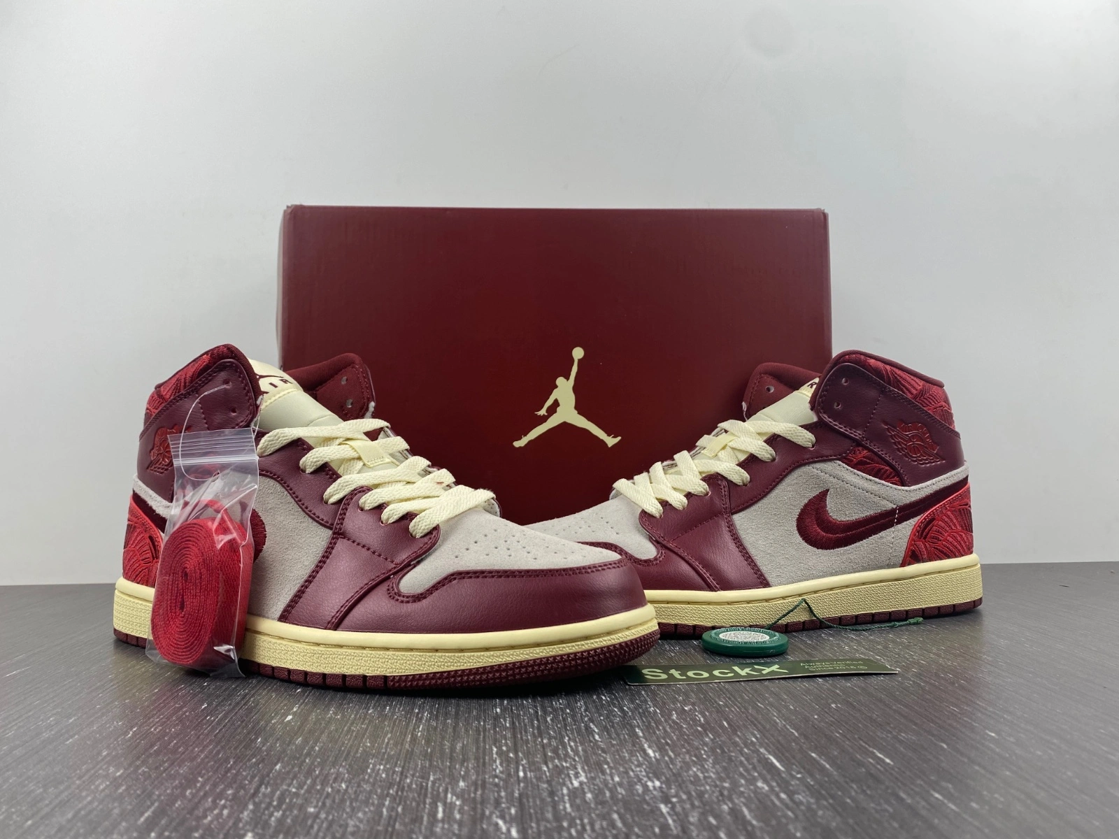 Air Jordan 1 Mid SE Tiki Leaf Team Red DZ2820- Comfortable 1554