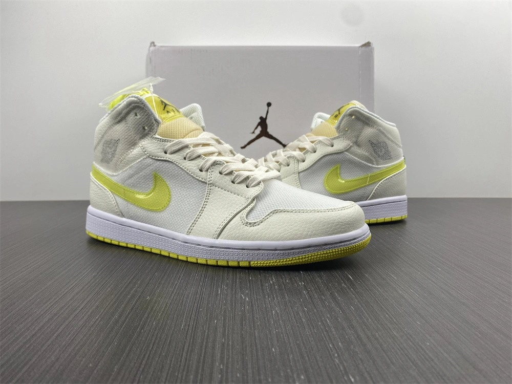 FlexibleFit Air Jordan 1 Mid SE Voltage Yellow DB2822- 1698