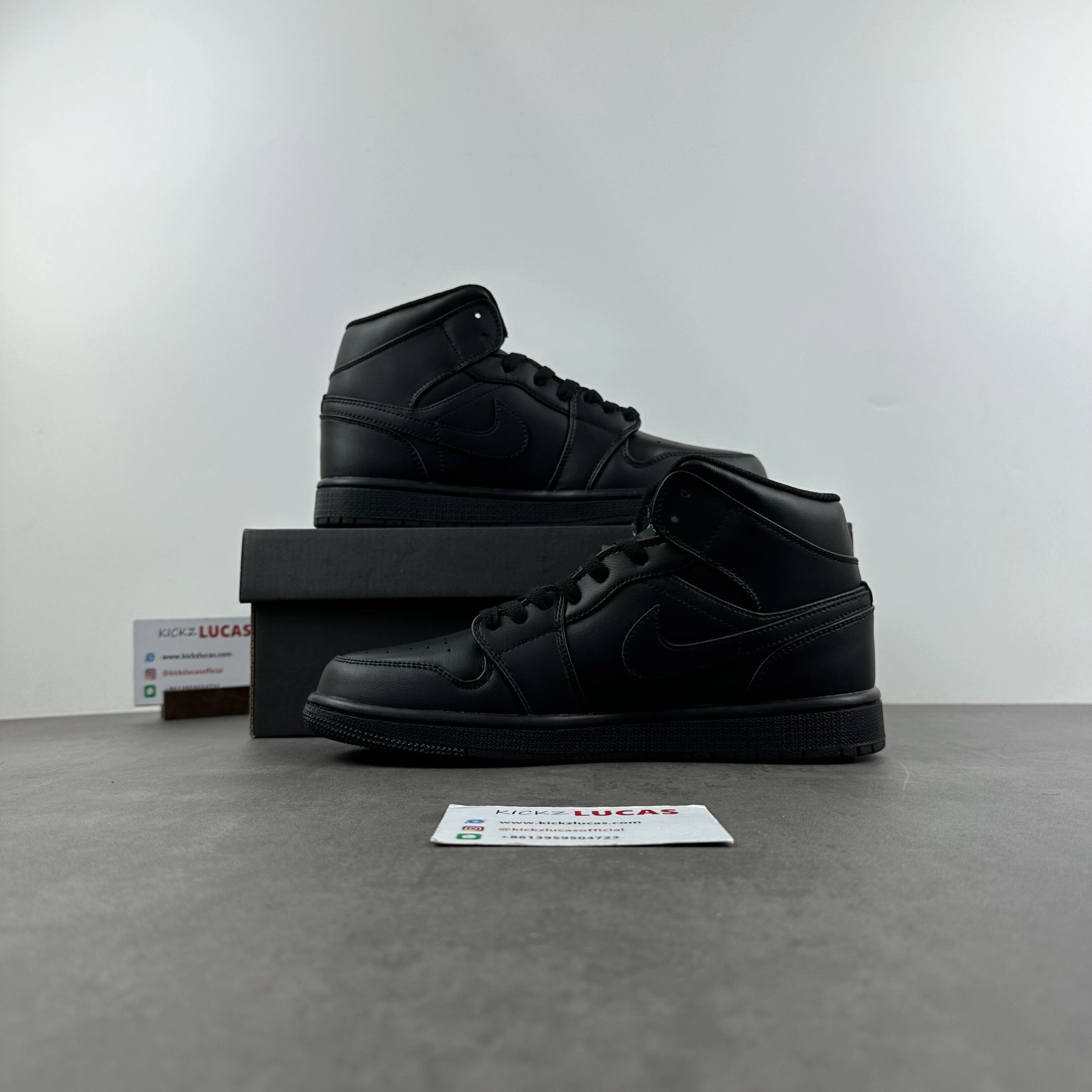 Durable Air Jordan 1 Mid Triple Black 554724- 1433