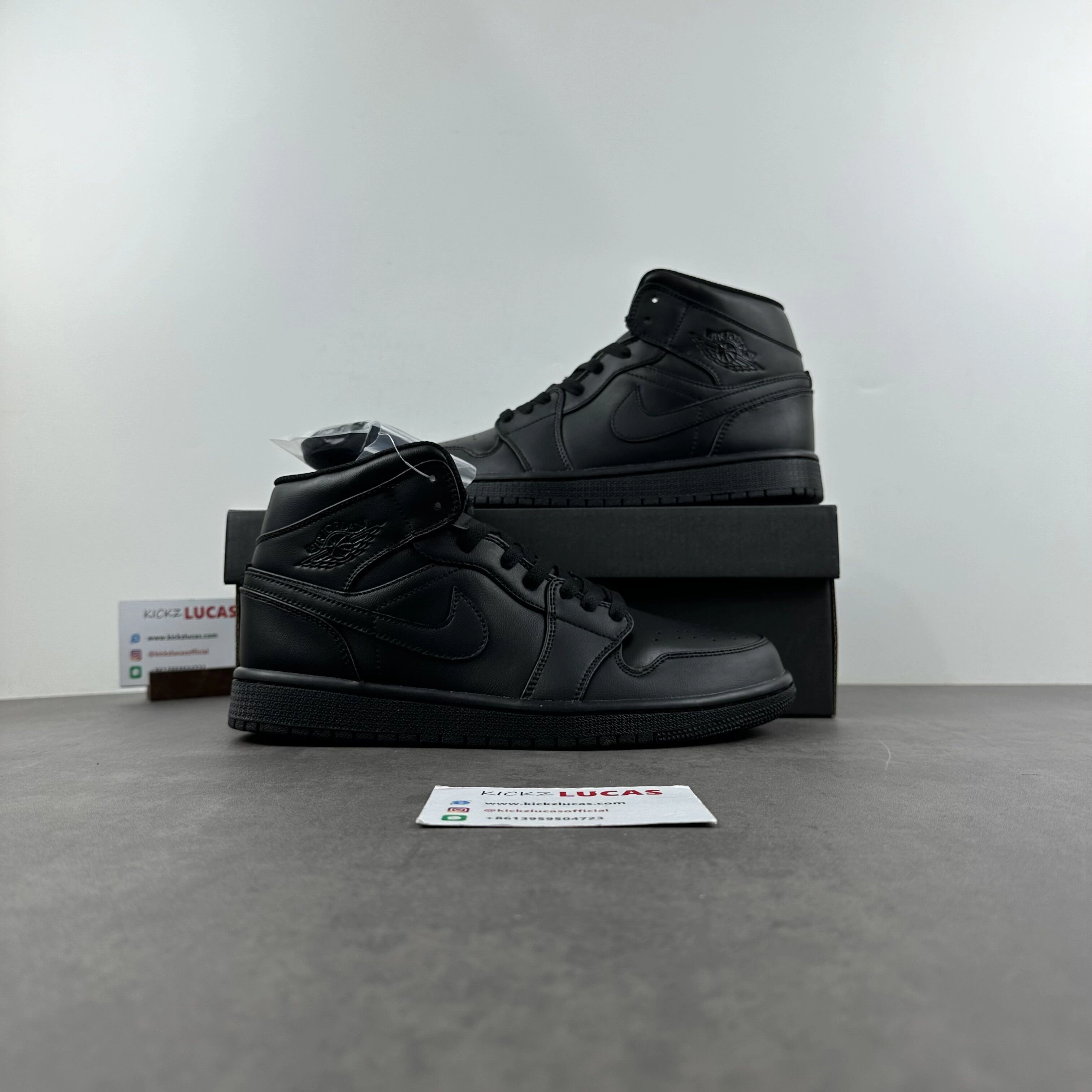 Durable Air Jordan 1 Mid Triple Black 554724- 1433