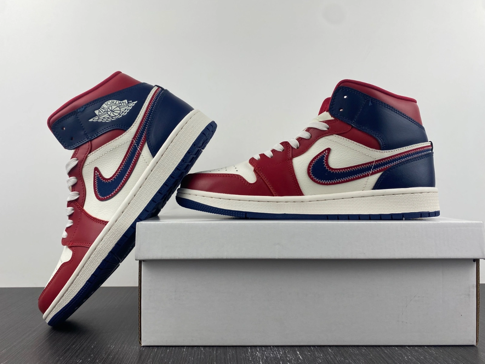 Durable Air Jordan 1 Mid red white navy DZ5485- 1617