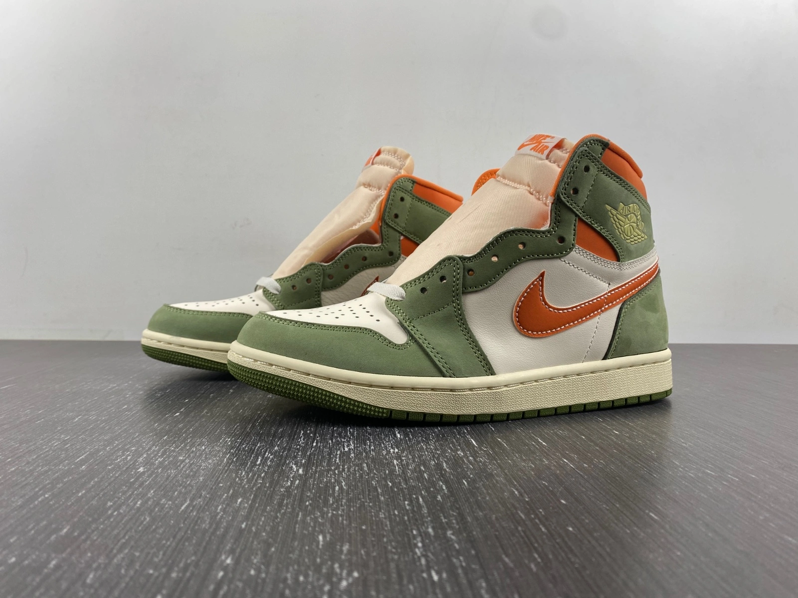 Air Jordan 1 Retro Celadon FB9934- Versatile 1467