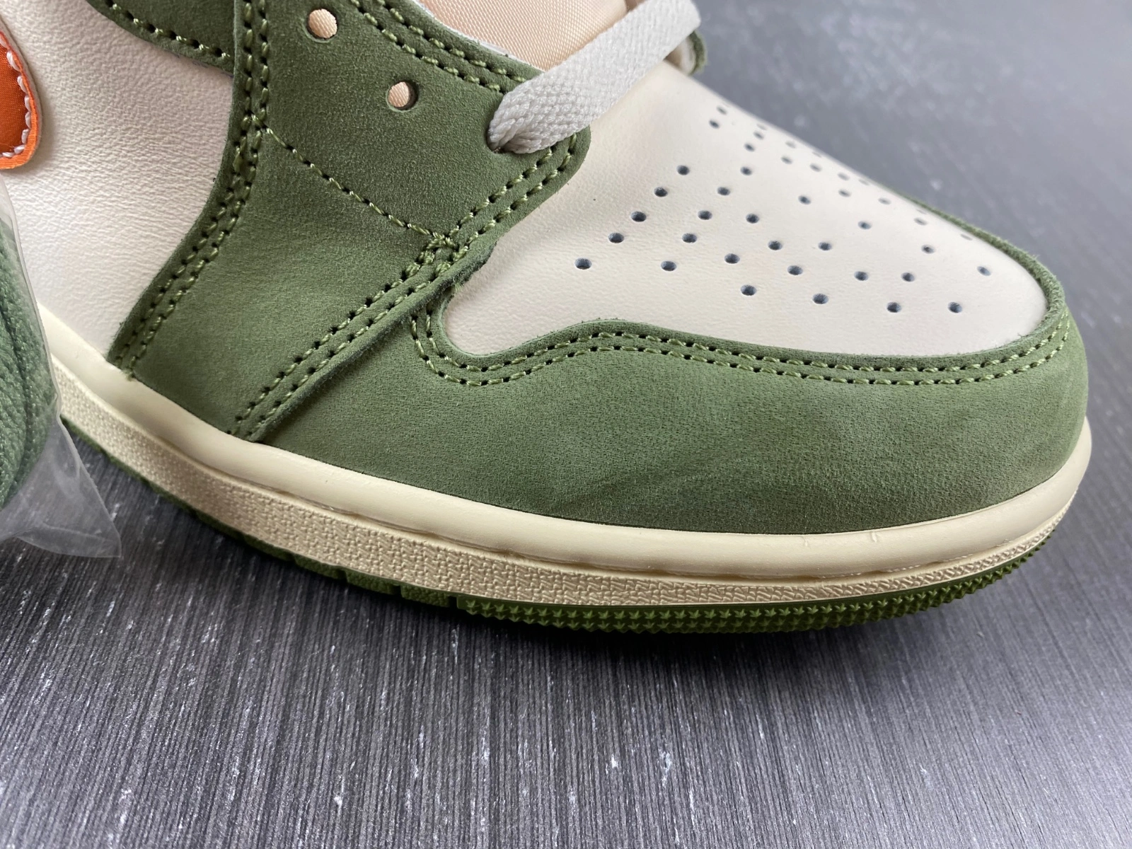 Air Jordan 1 Retro Celadon FB9934- Versatile 1467