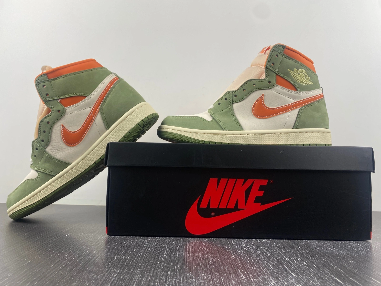 Air Jordan 1 Retro Celadon FB9934- Versatile 1467