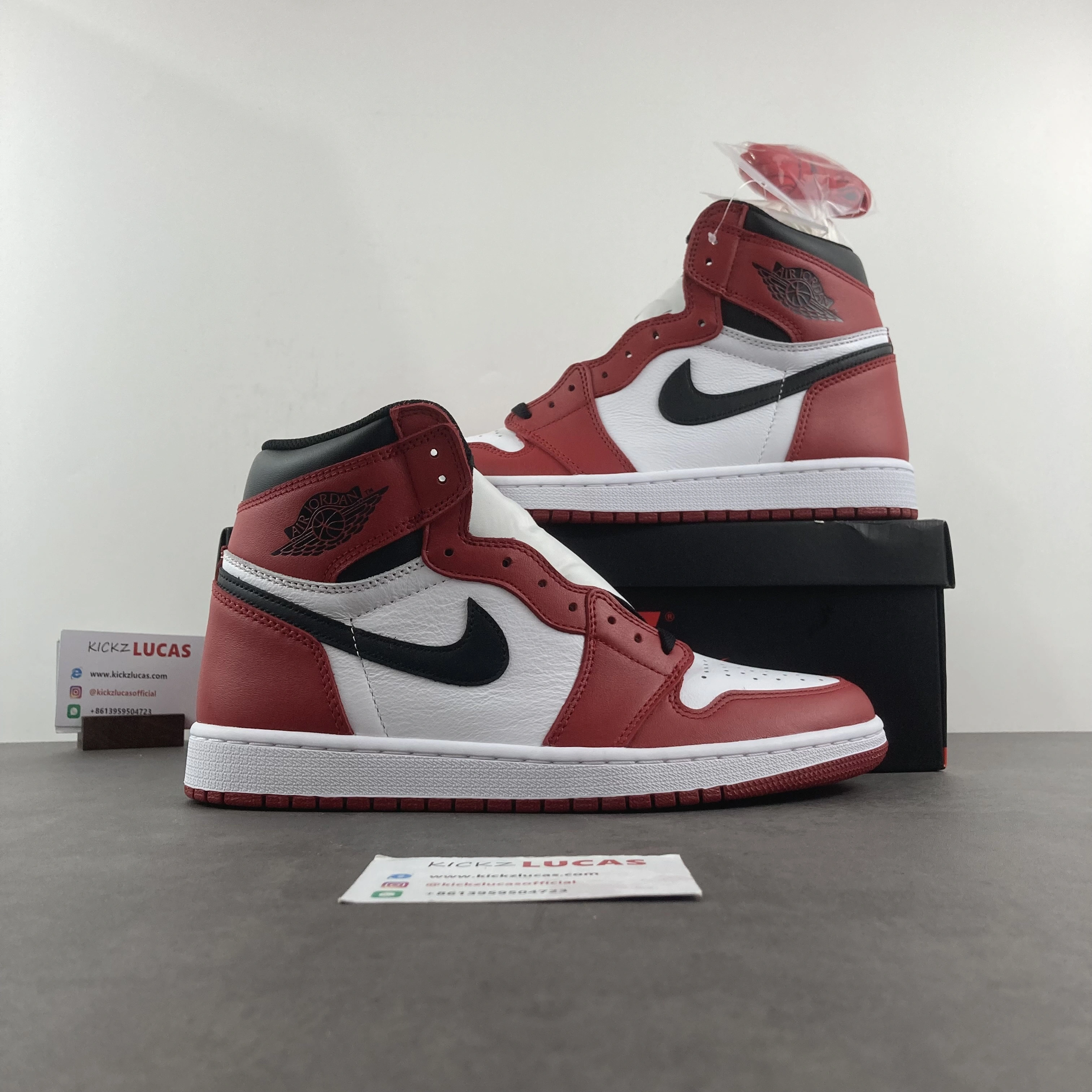 Air Jordan 1 Retro Chicago 555088- Effortless 1715