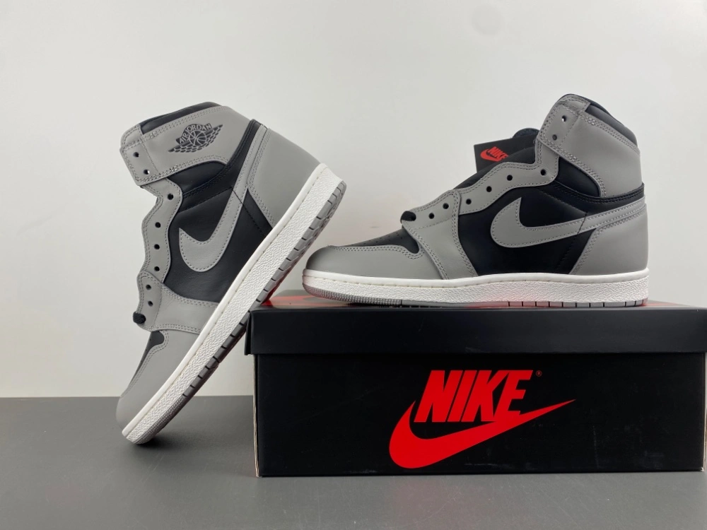 Vibrant Air Jordan 1 Retro High '85 OG Reverse Shadow HV6674- 1332