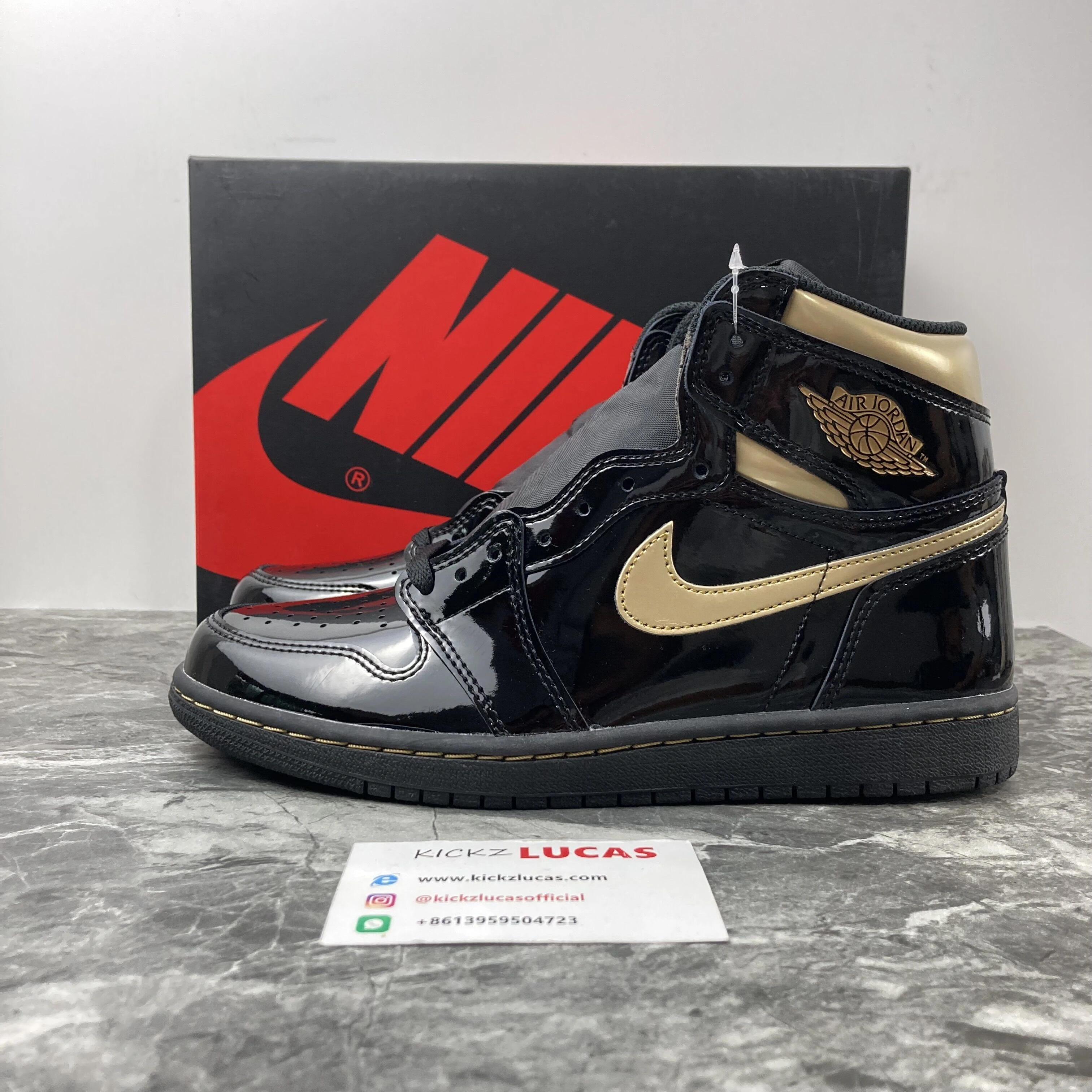 QuickDry Air Jordan 1 Retro High Black Metallic Gold 555088- 1783