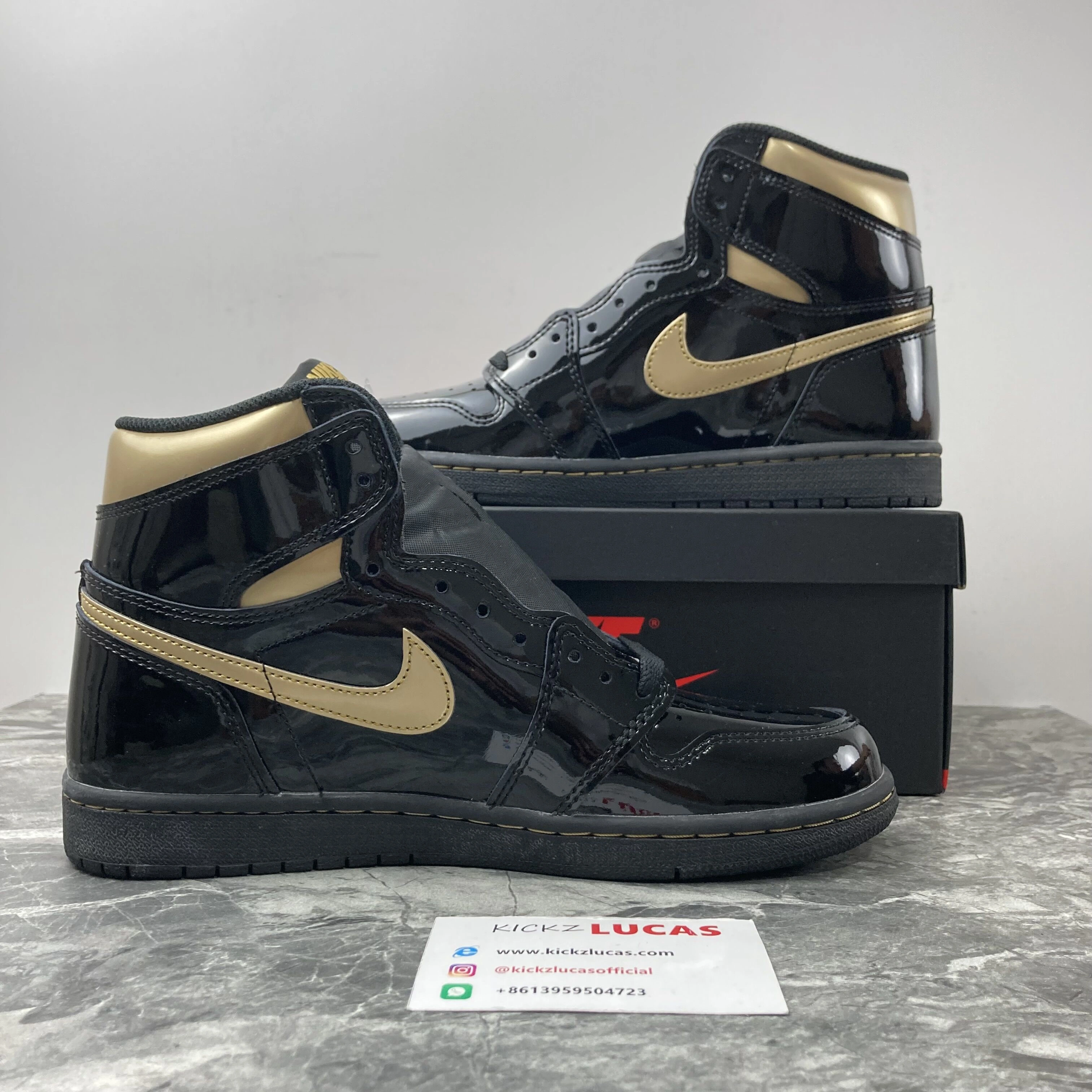 QuickDry Air Jordan 1 Retro High Black Metallic Gold 555088- 1783