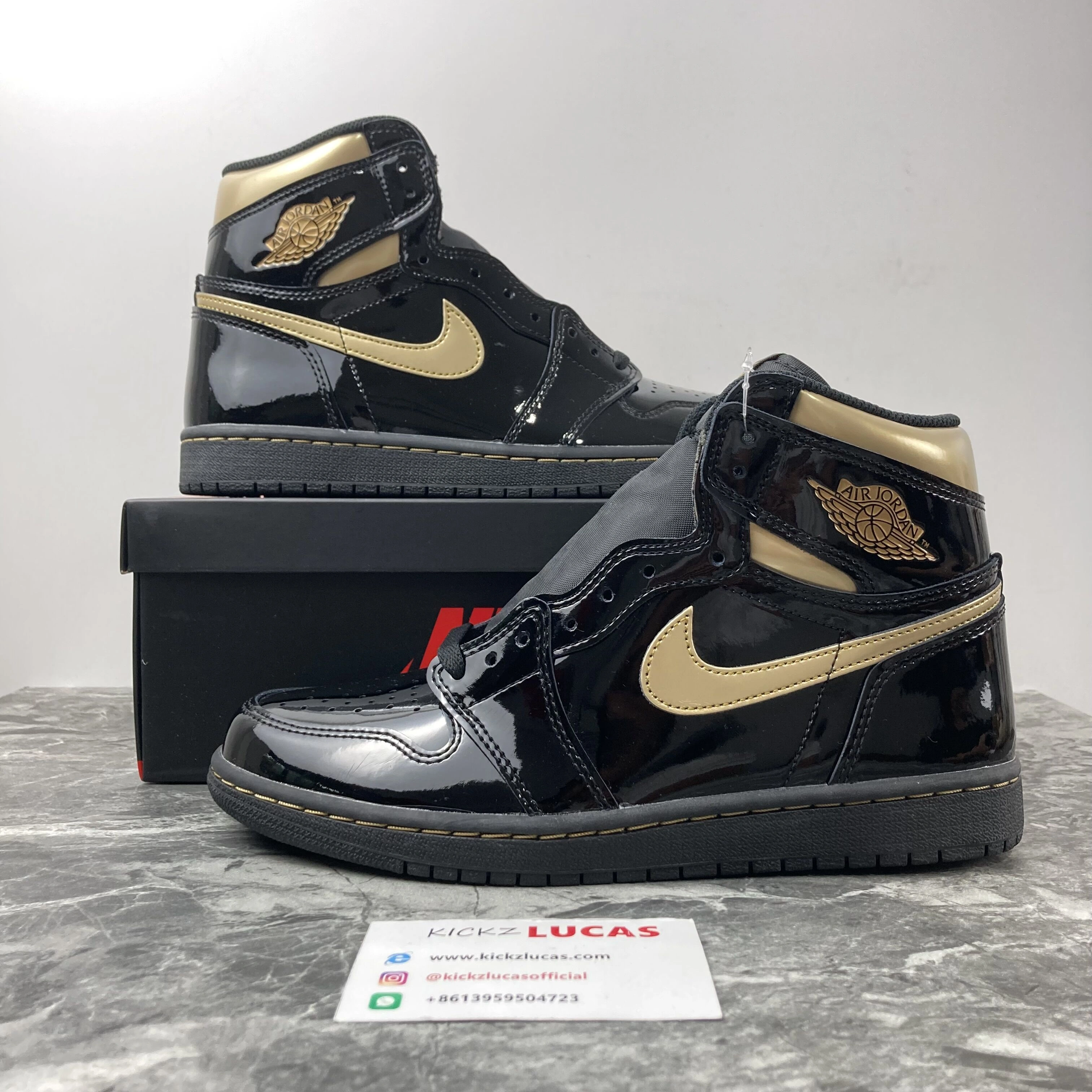 QuickDry Air Jordan 1 Retro High Black Metallic Gold 555088- 1783