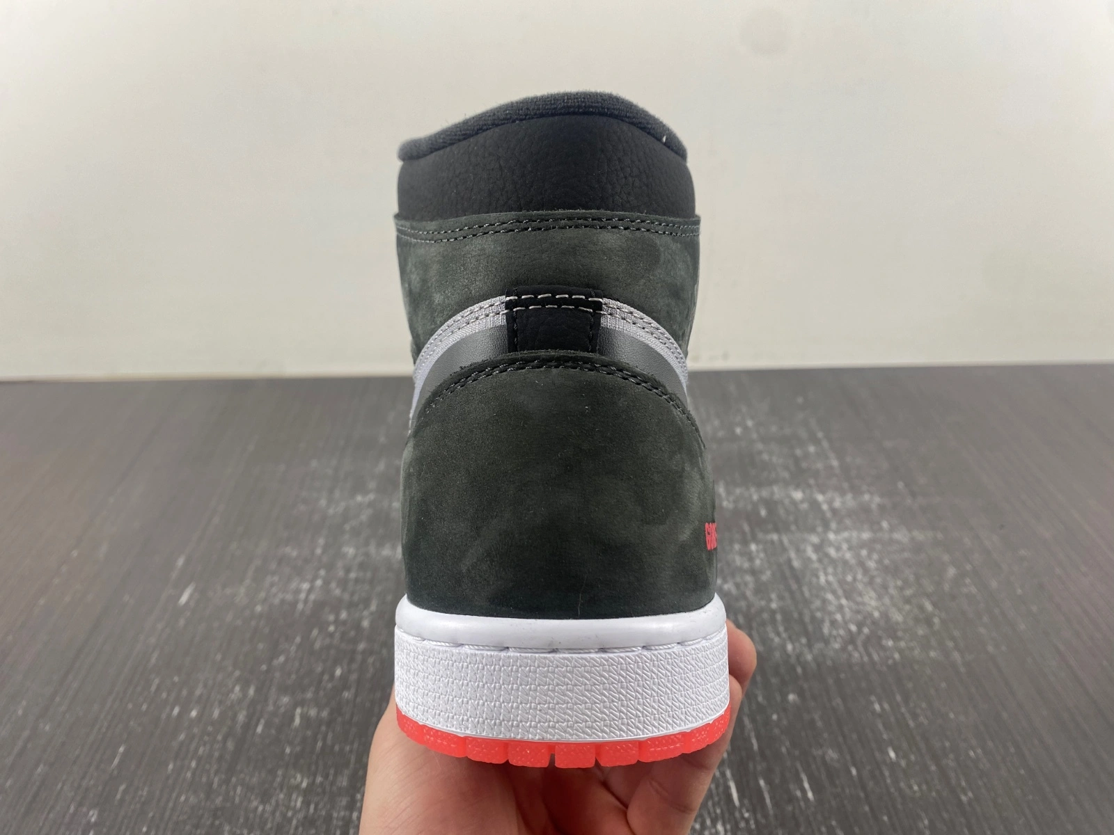 Air Jordan 1 Retro High Element Gore-Tex Black Infrared DB2889- ZeroBulk 1414