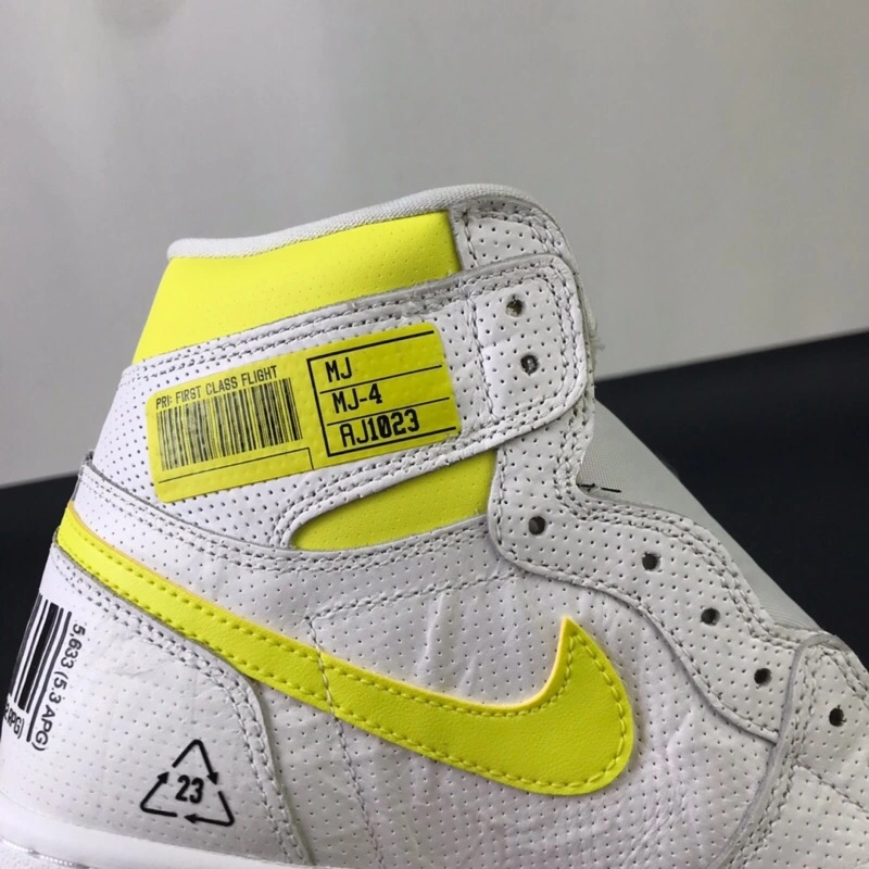 Air Jordan 1 Retro High First Class Flight 555088- Unique 1722