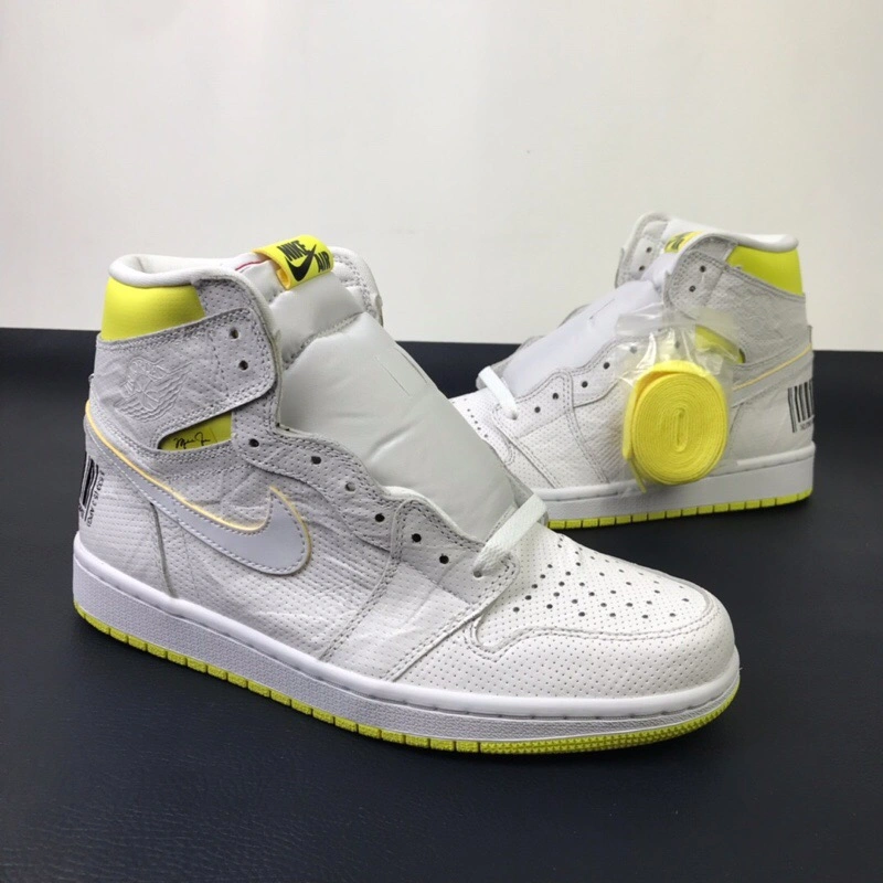 Air Jordan 1 Retro High First Class Flight 555088- Unique 1722
