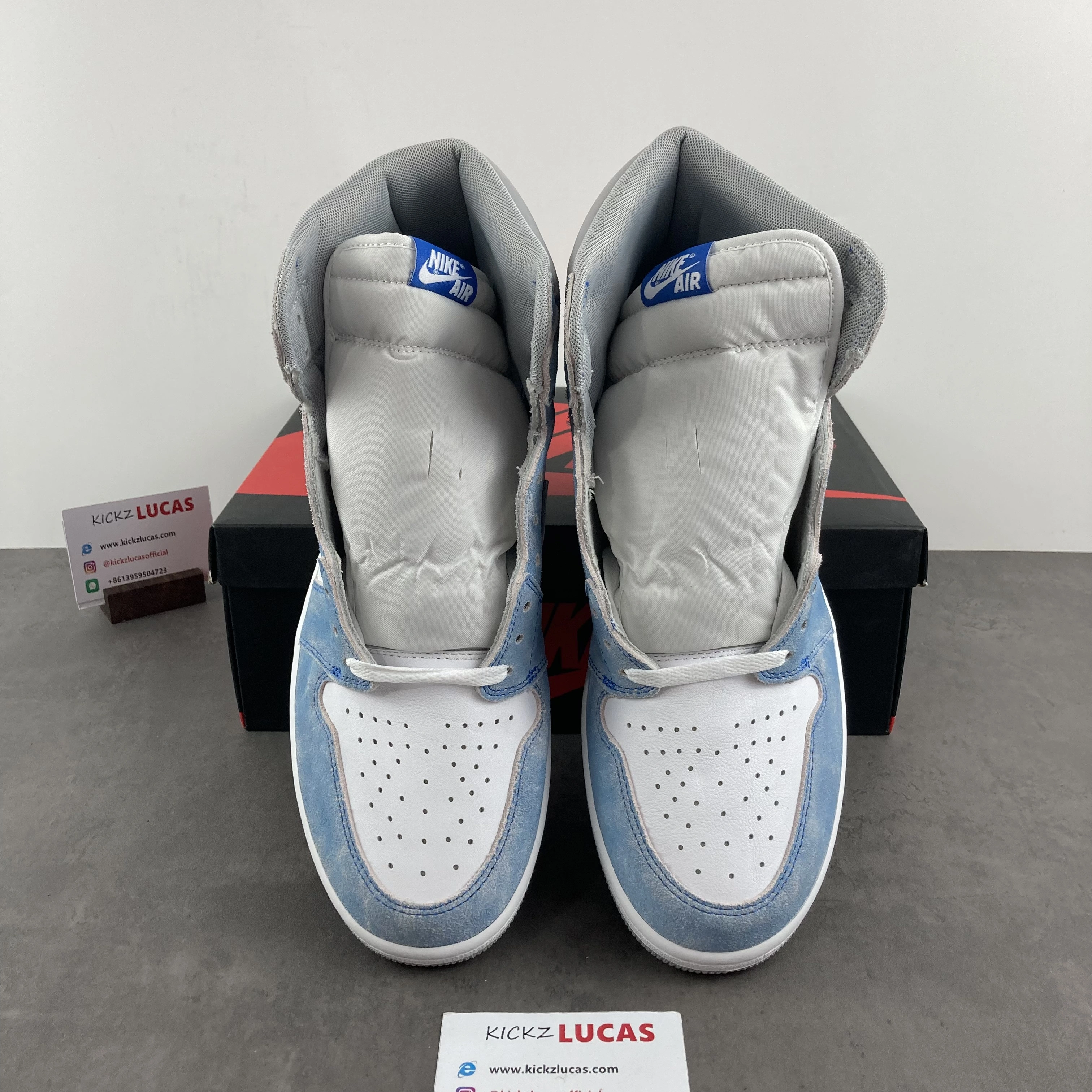 Air Jordan 1 Retro High Hyper Royal Smoke Grey 555088- NewStyle 1752