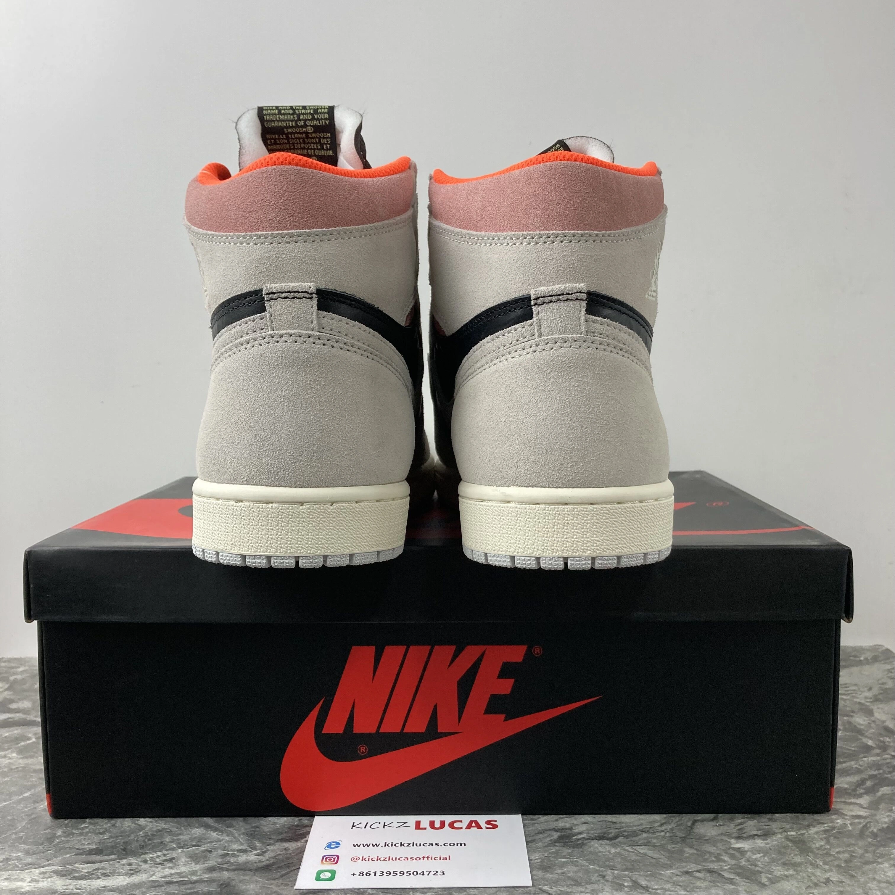 Supportive Air Jordan 1 Retro High Neutral Grey Hyper Crimson 555088- 1780