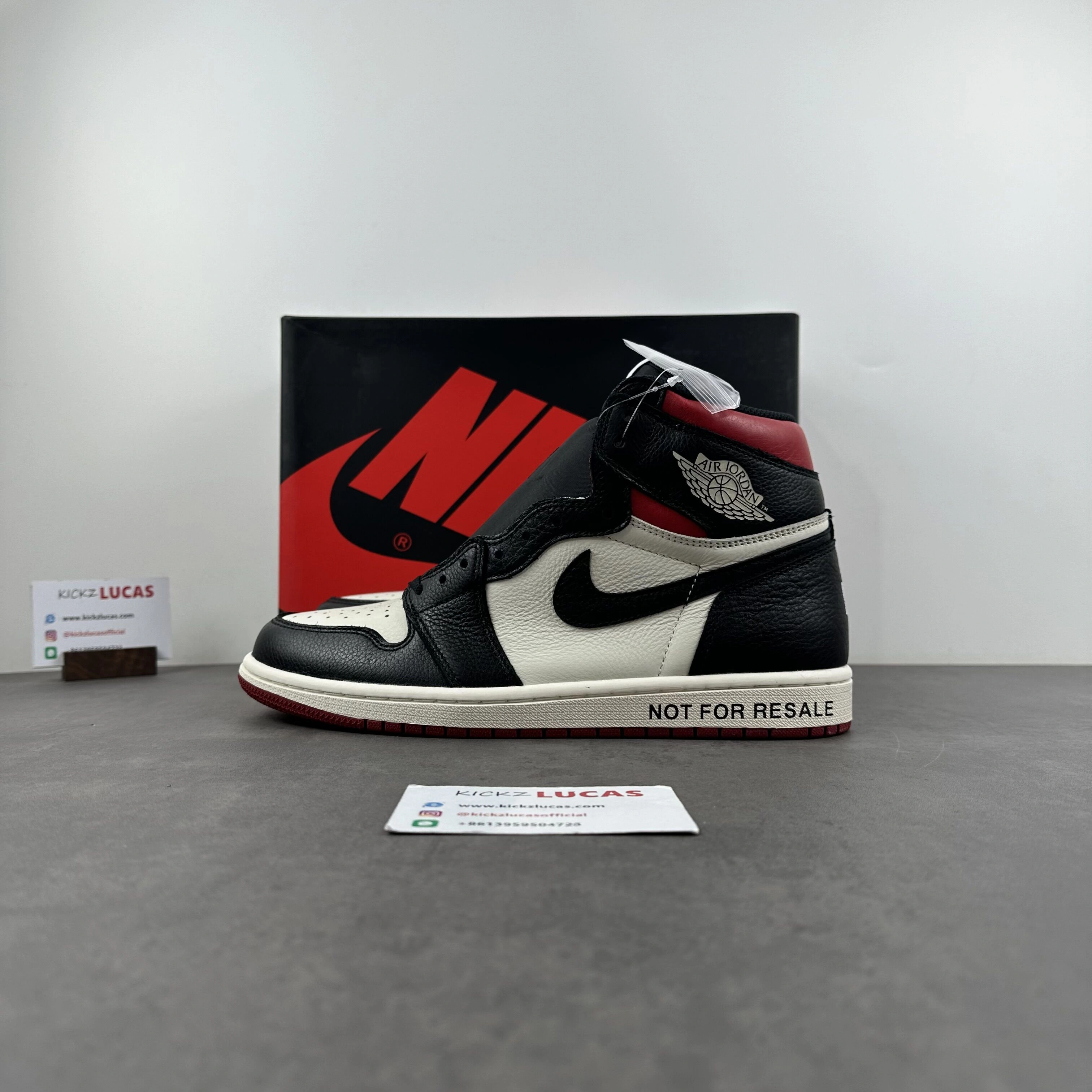 HighPerformance Air Jordan 1 Retro High Not for Resale Varsity Red 861428- 1672