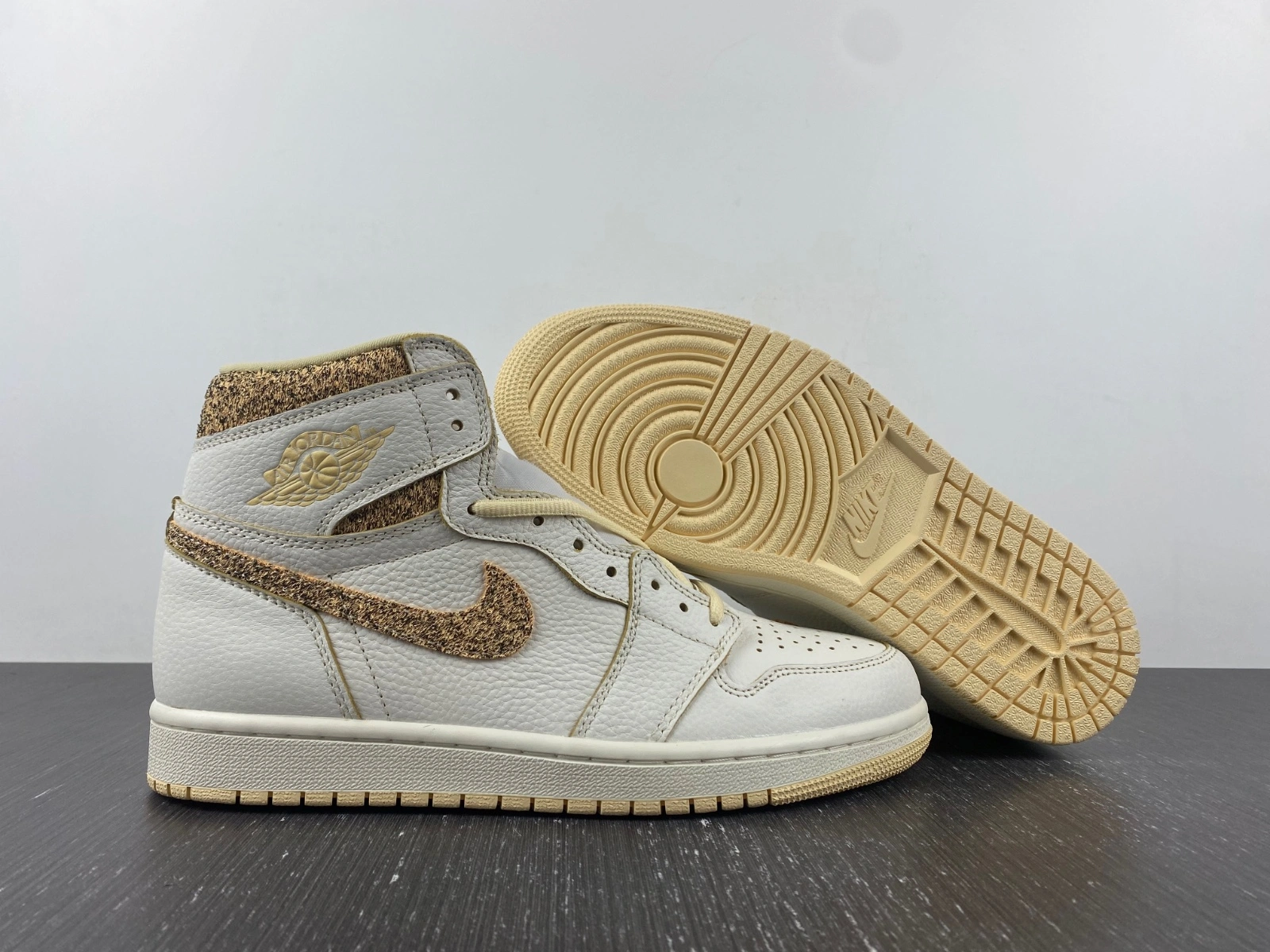 Resilient Air Jordan 1 Retro High OG Craft Vibrations Of Naija FD8631- 1579