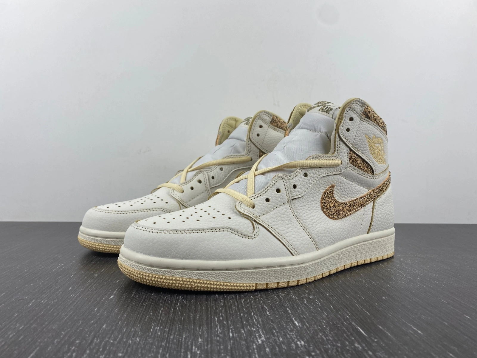 Resilient Air Jordan 1 Retro High OG Craft Vibrations Of Naija FD8631- 1579
