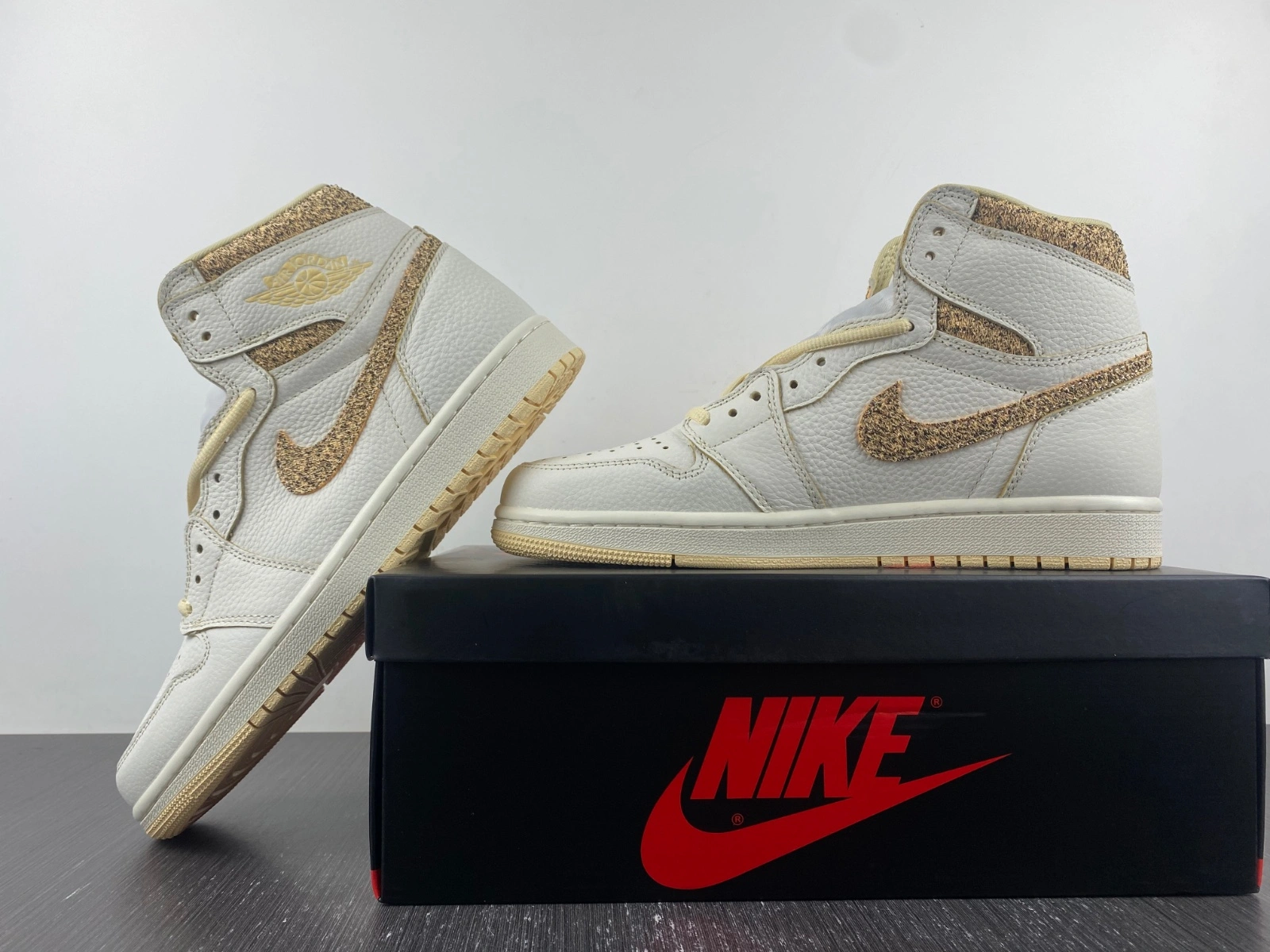 Resilient Air Jordan 1 Retro High OG Craft Vibrations Of Naija FD8631- 1579