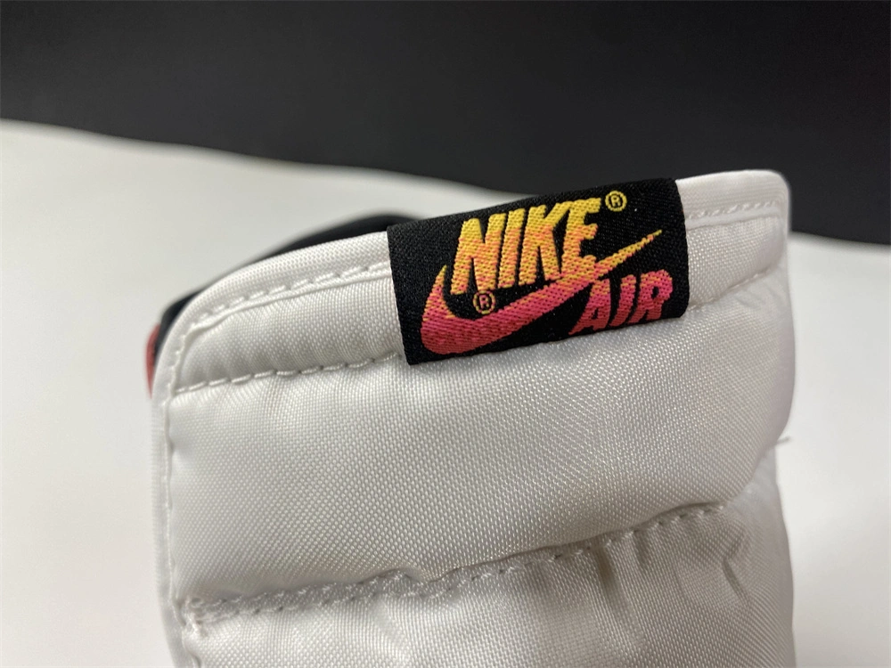 Air Jordan 1 Retro High OG Light Fusion Red 555088- Stretchable 1742
