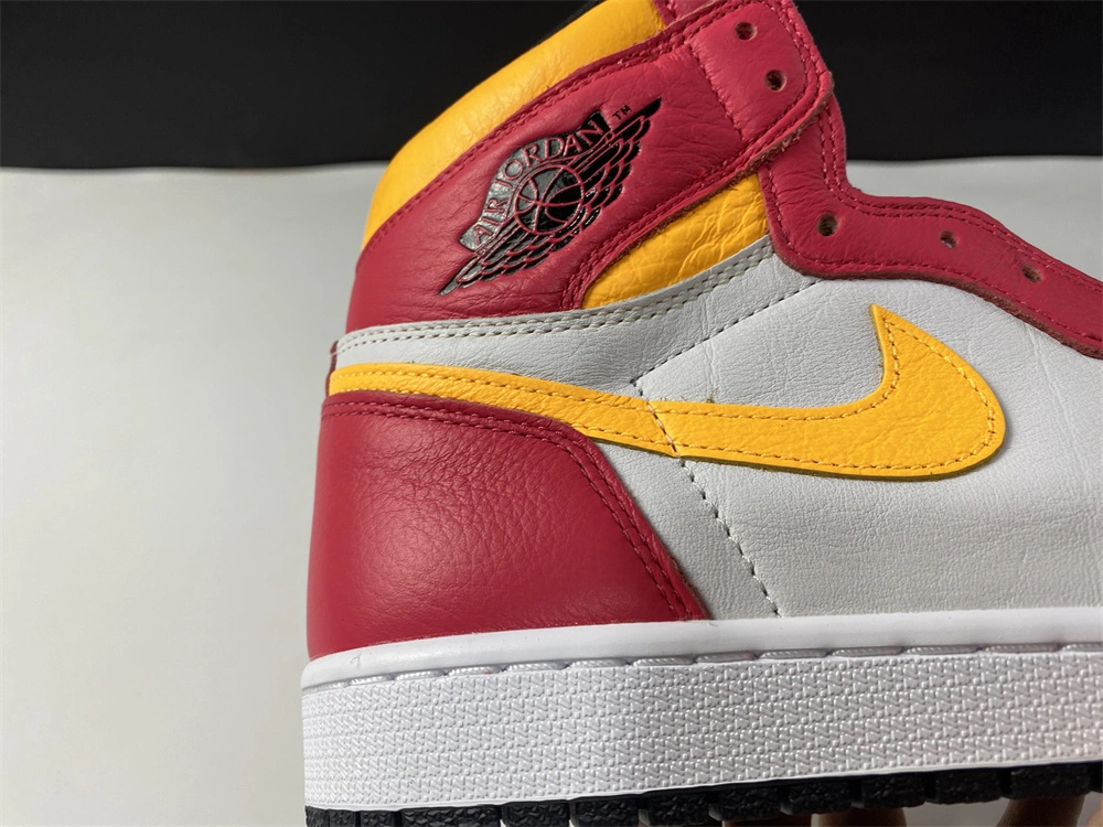 Air Jordan 1 Retro High OG Light Fusion Red 555088- Stretchable 1742