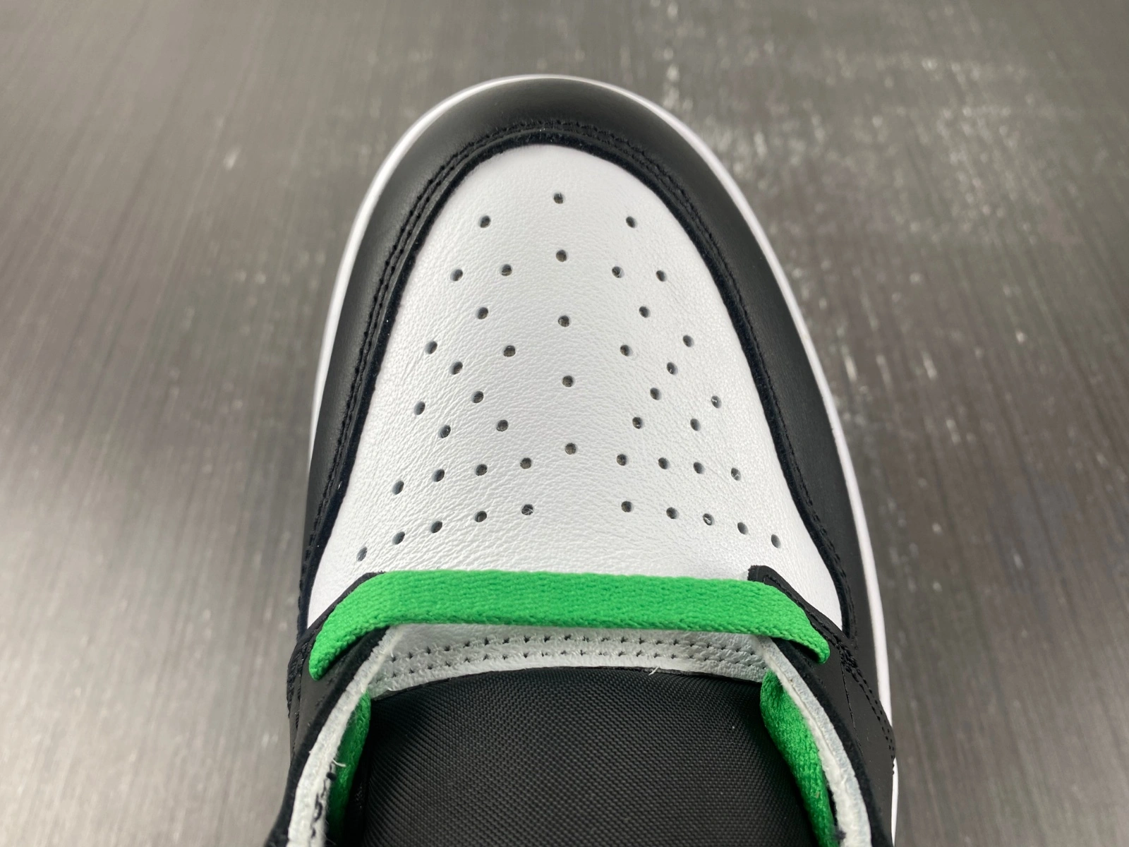 Air Jordan 1 Retro High OG Lucky Green DZ5485- Sporty 1584