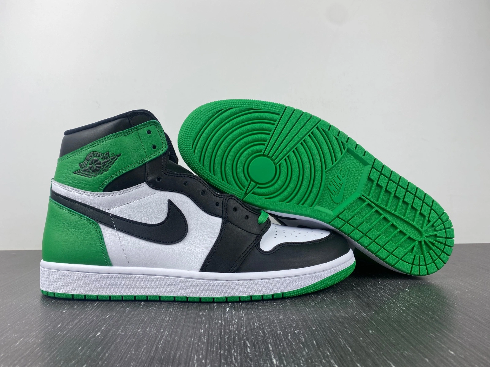 Air Jordan 1 Retro High OG Lucky Green DZ5485- Sporty 1584