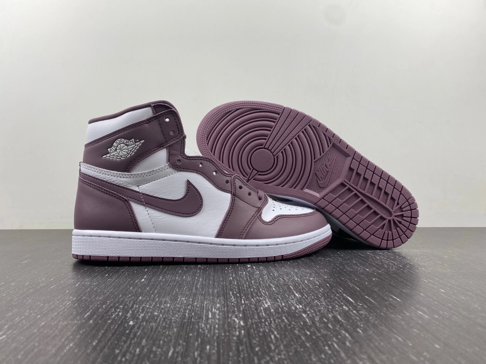 Original Air Jordan 1 Retro High OG Mauve DZ5485- 1478