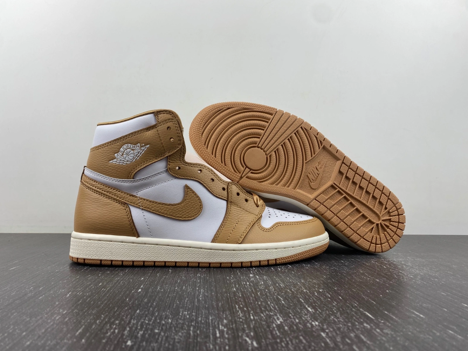 Air Jordan 1 Retro High OG Praline FN6622- Colorful 1470