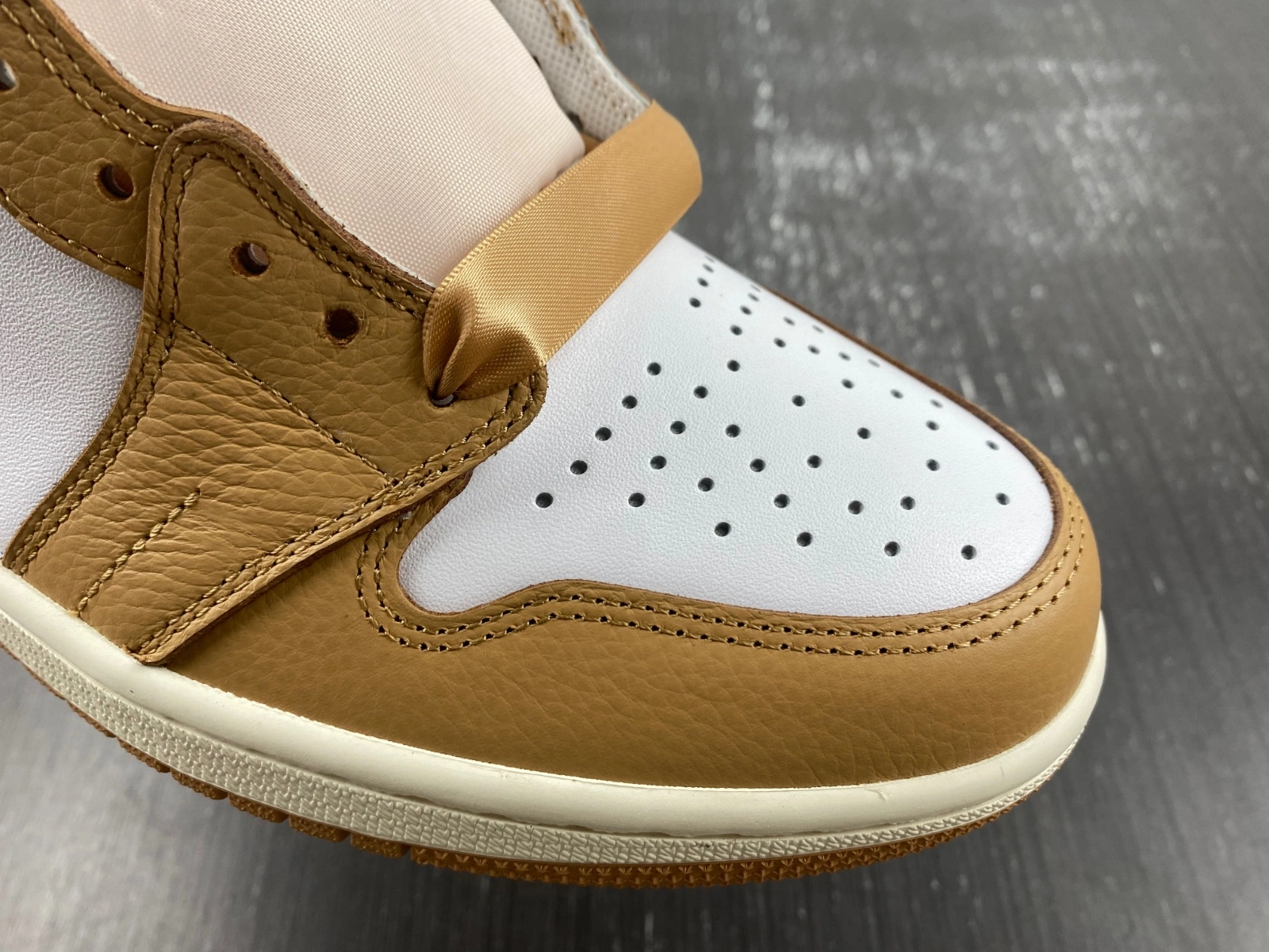 Air Jordan 1 Retro High OG Praline FN6622- Colorful 1470