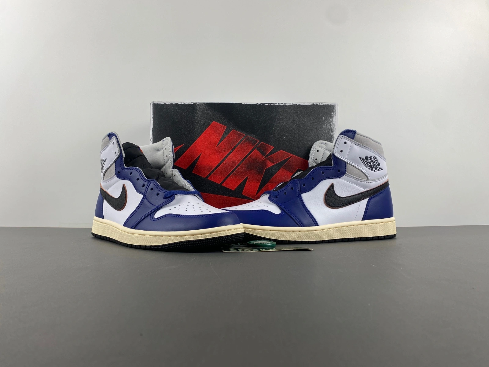 Air Jordan 1 Retro High OG Rare Air Z5485- Trendsetting 1347