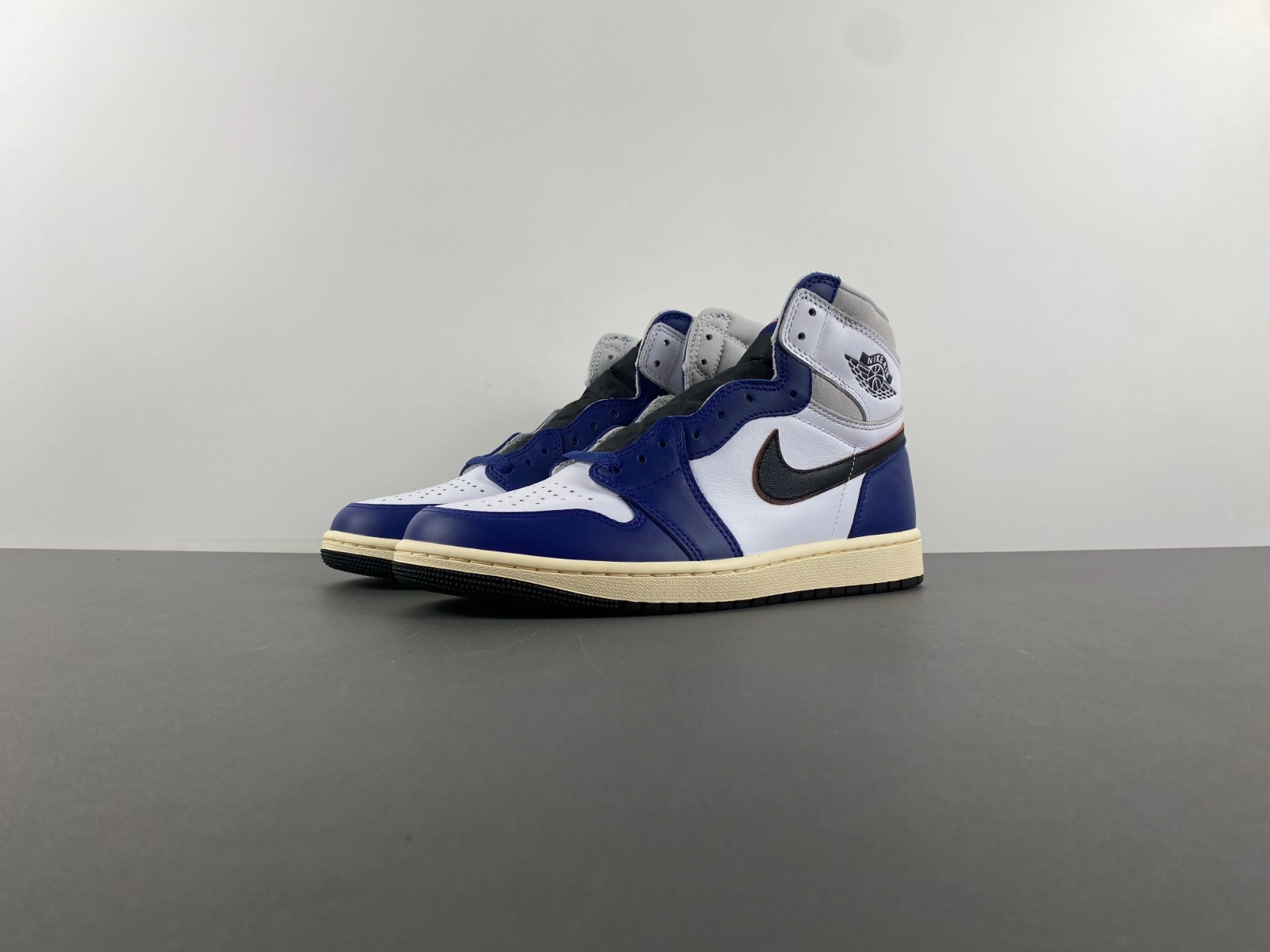 Air Jordan 1 Retro High OG Rare Air Z5485- Trendsetting 1347