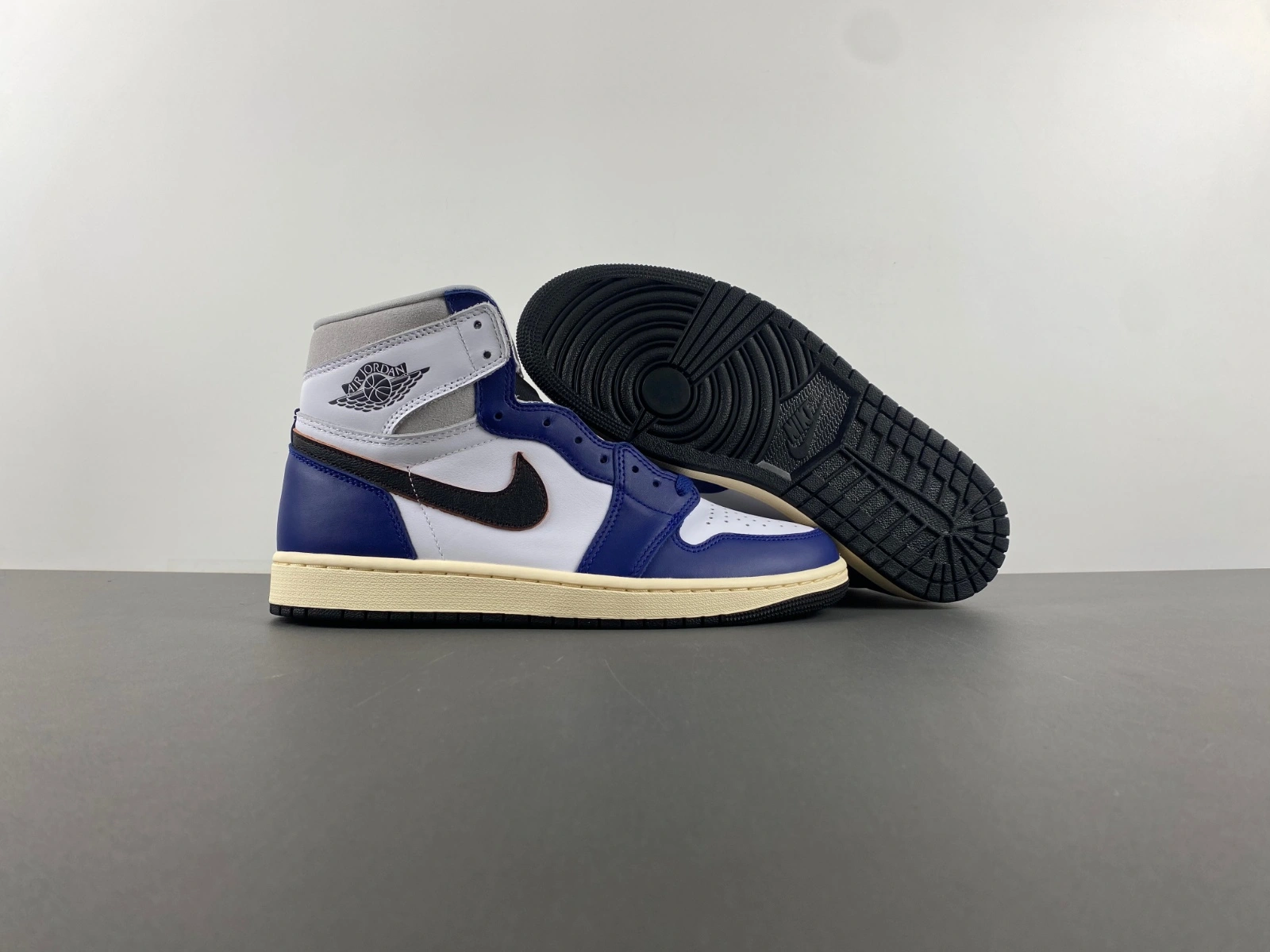 Air Jordan 1 Retro High OG Rare Air Z5485- Trendsetting 1347