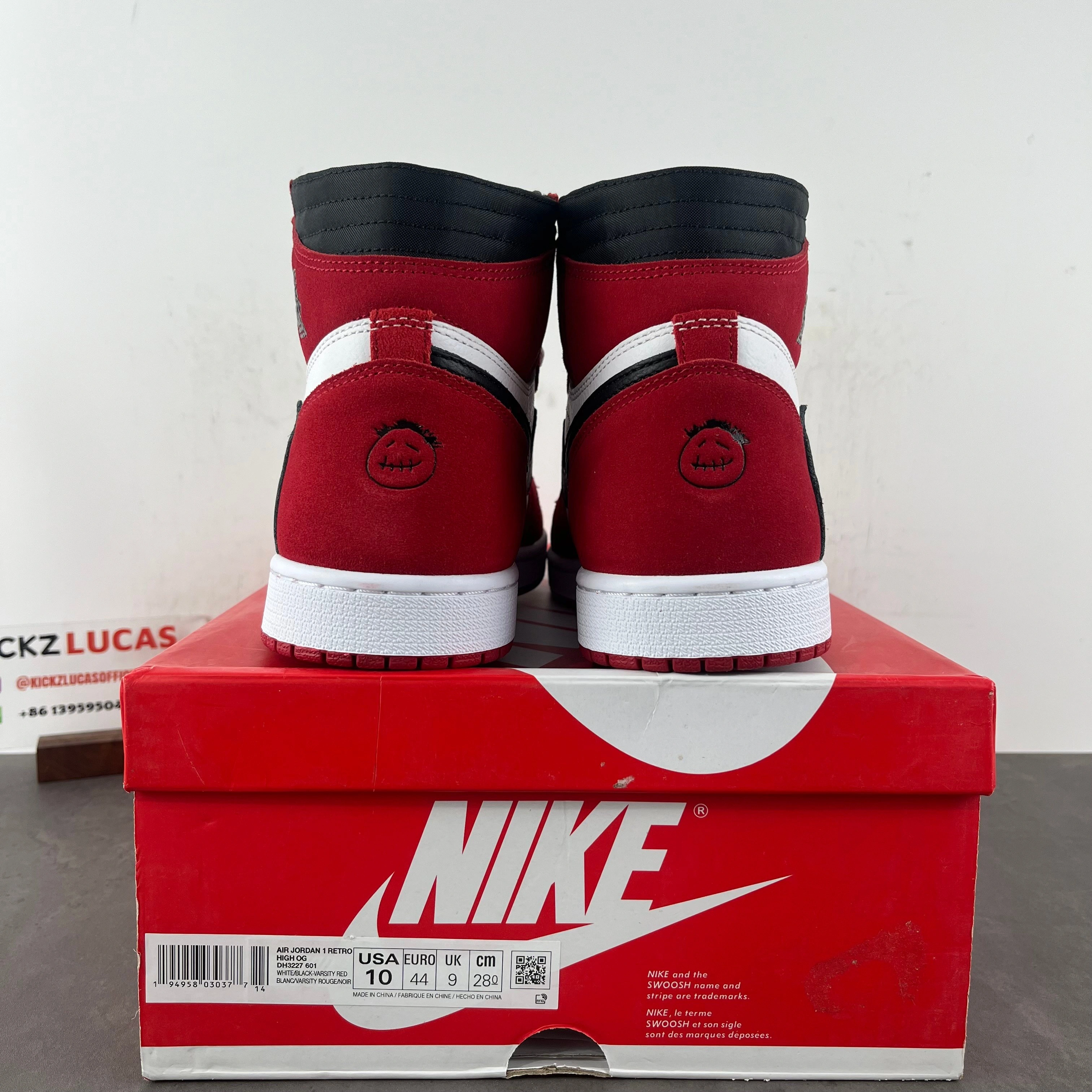 Bright Air Jordan 1 Retro High OG SP Travis Scott Chicago 1572