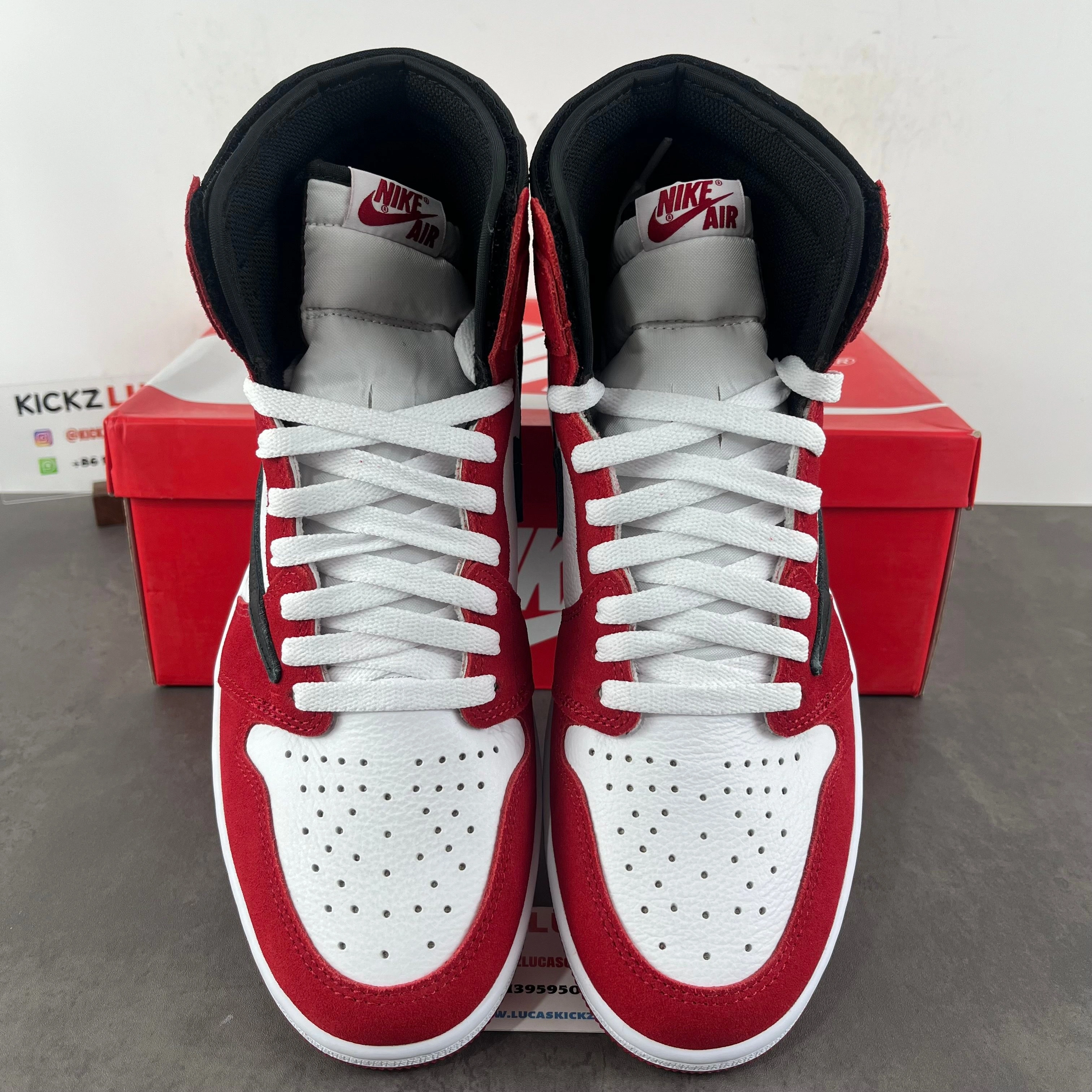 Bright Air Jordan 1 Retro High OG SP Travis Scott Chicago 1572