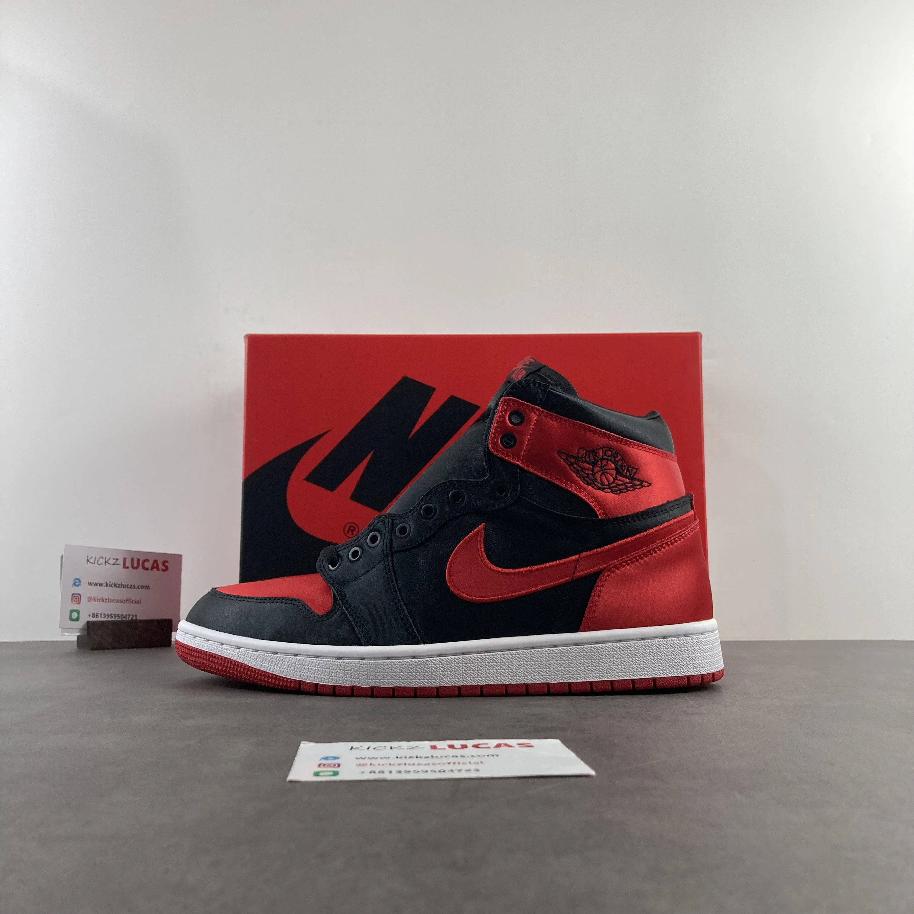 Air Jordan 1 Retro High OG Satin Bred FD4810- Soft 1505