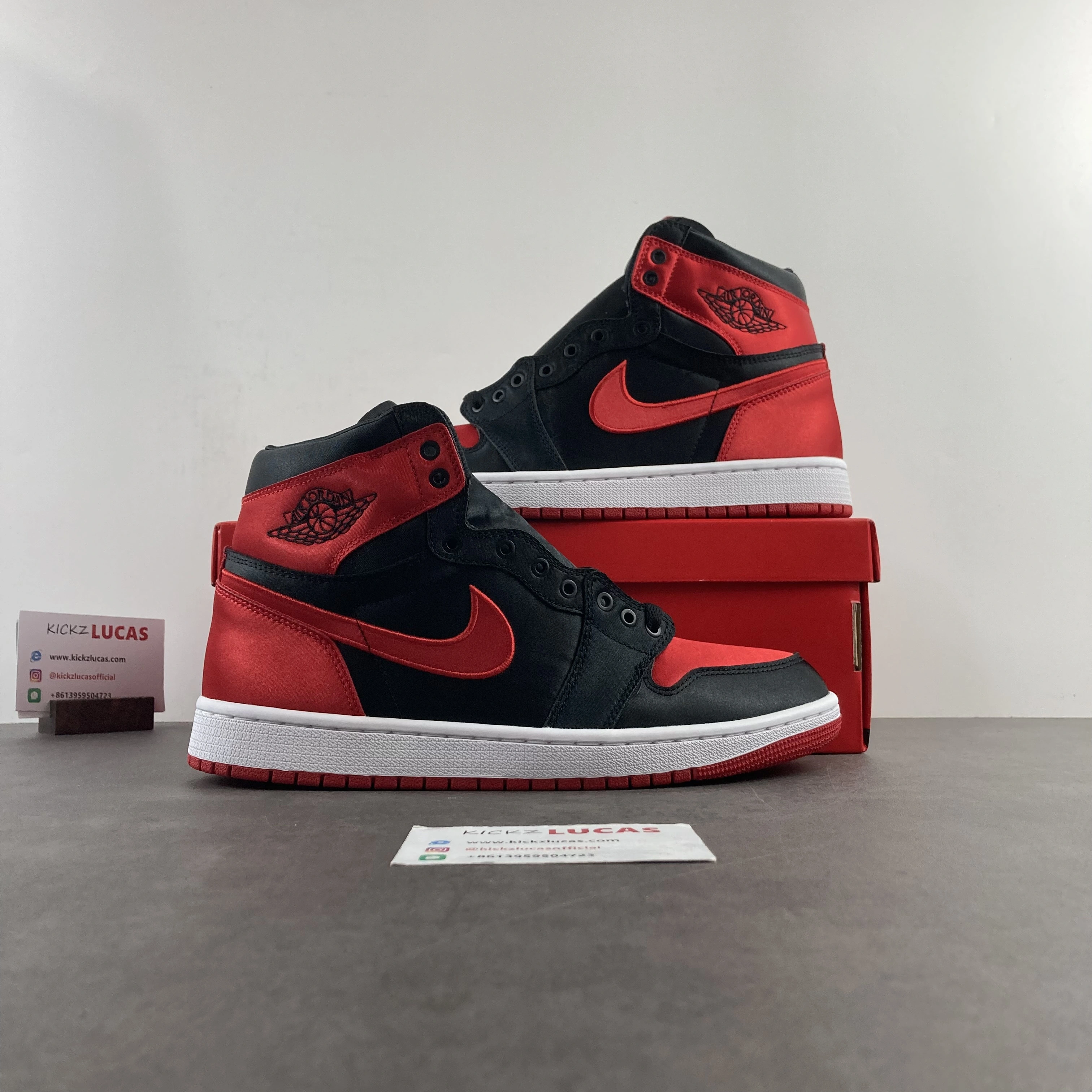 Air Jordan 1 Retro High OG Satin Bred FD4810- Soft 1505