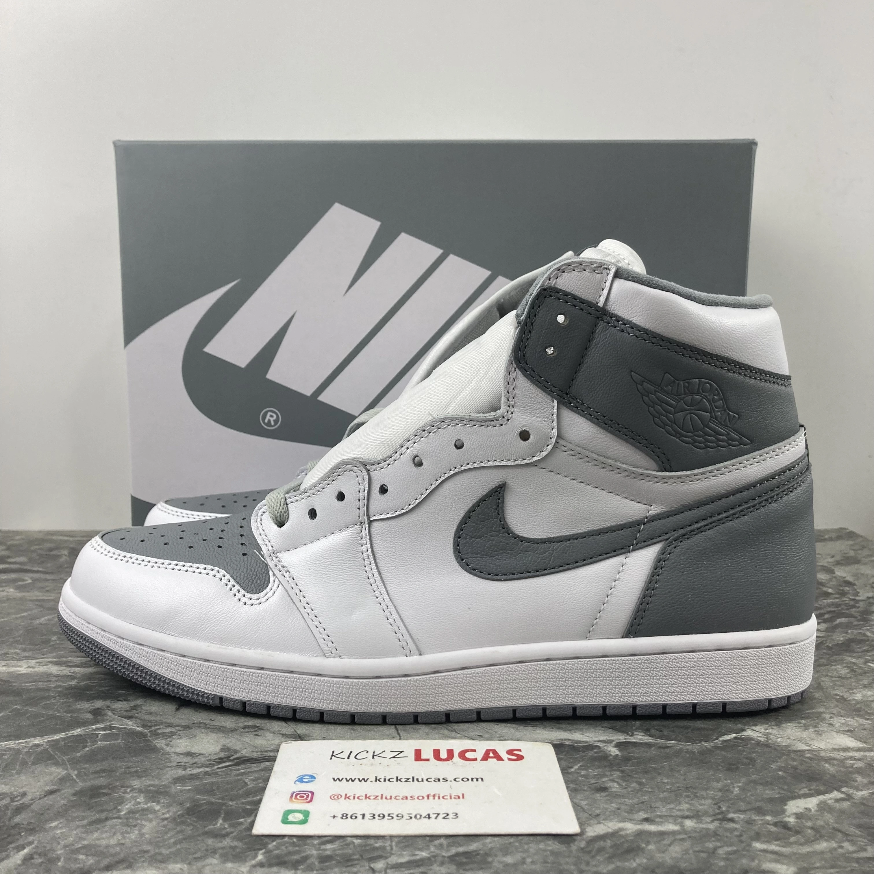 FlexibleFit Air Jordan 1 Retro High OG Stealth 555088- 1626