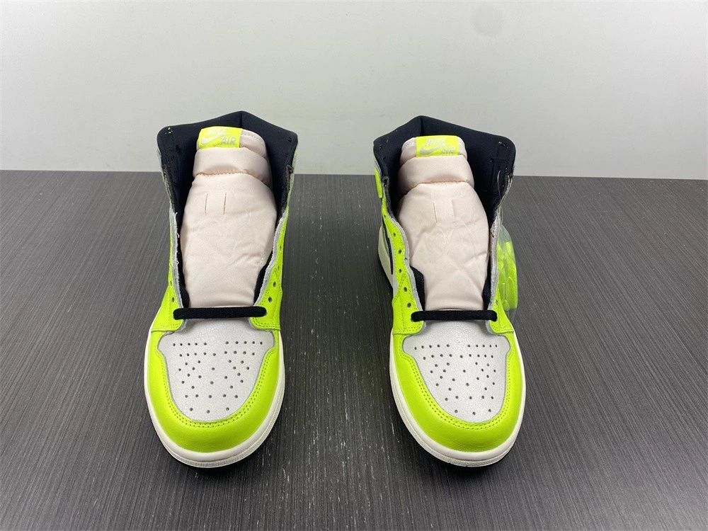 Modern Air Jordan 1 Retro High OG Visionaire 555088- 1664