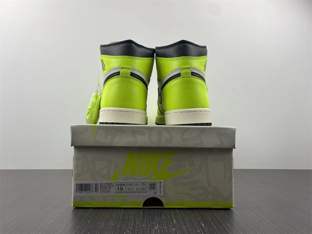 Modern Air Jordan 1 Retro High OG Visionaire 555088- 1664
