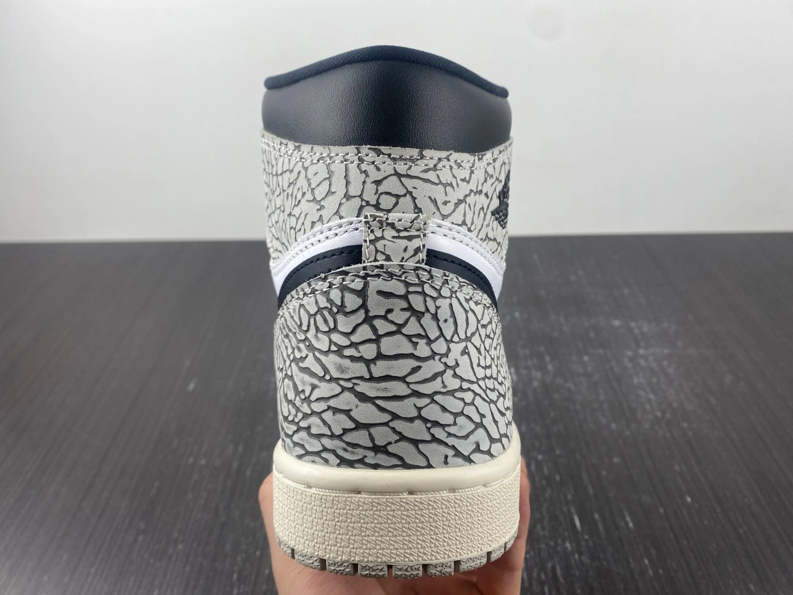 Air Jordan 1 Retro High OG White Cement Style DZ5485- Cozy 1610